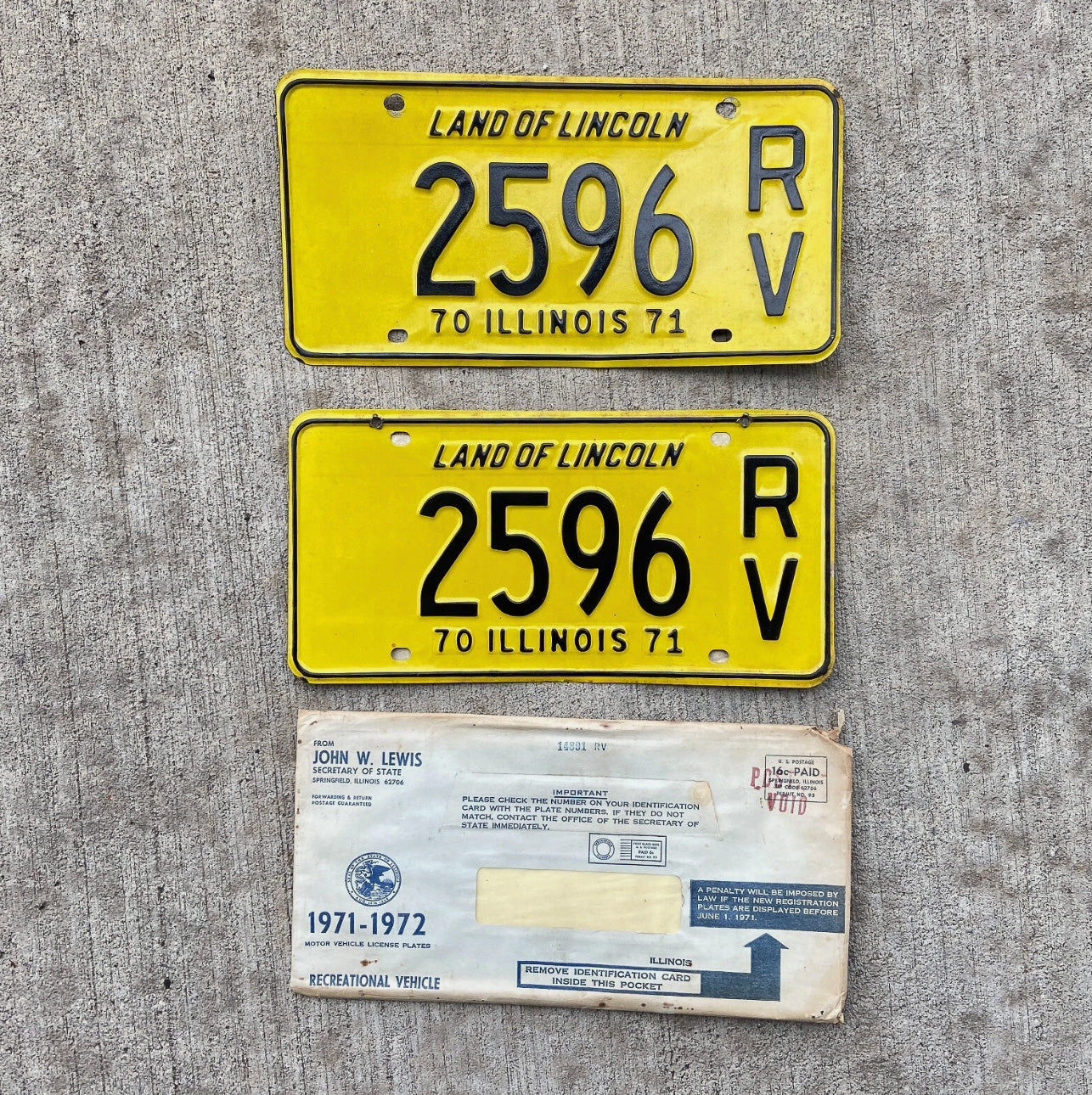 Photo of a 1970 Illinois Recreational vehicle License Plate Pair Auto Tag Garage Decor Vintage with Envelope 2596 RV with original patina