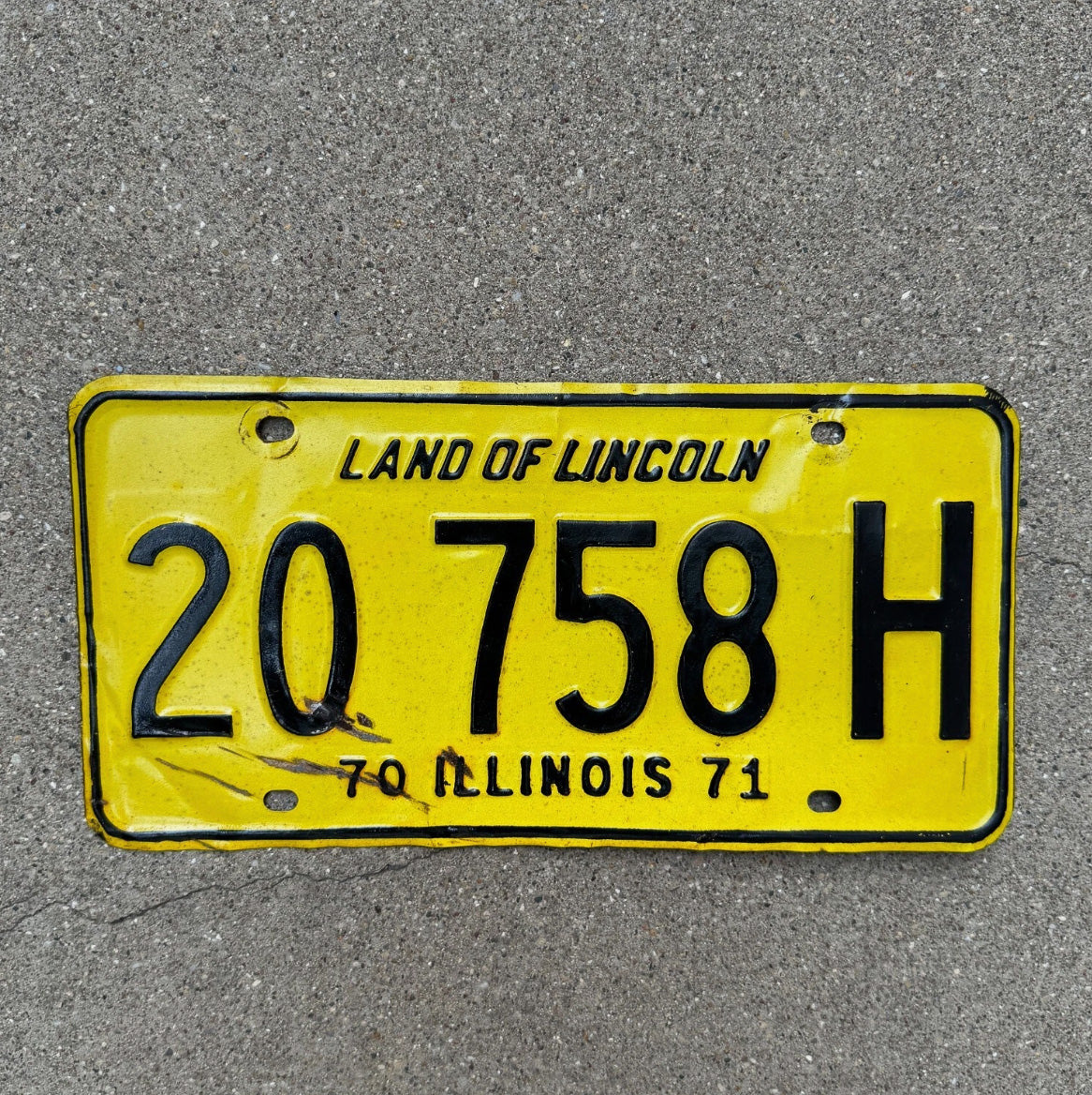 Photo of a 1970 Illinois TRUCK License Plate Auto Tag Garage Decor Vintage License Plate Auto Tag Garage Decor 20 758 H