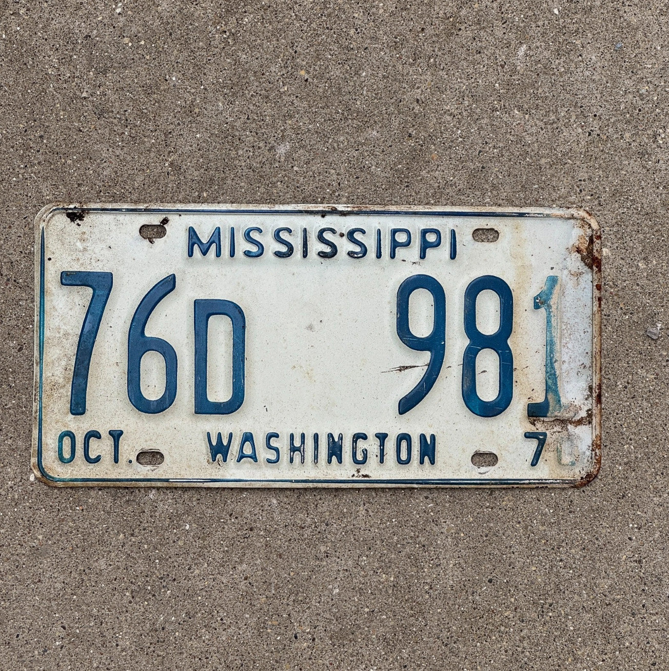 Photo of a 1970 Mississippi License Plate Auto Tag Garage Decor Vintage 76D 981