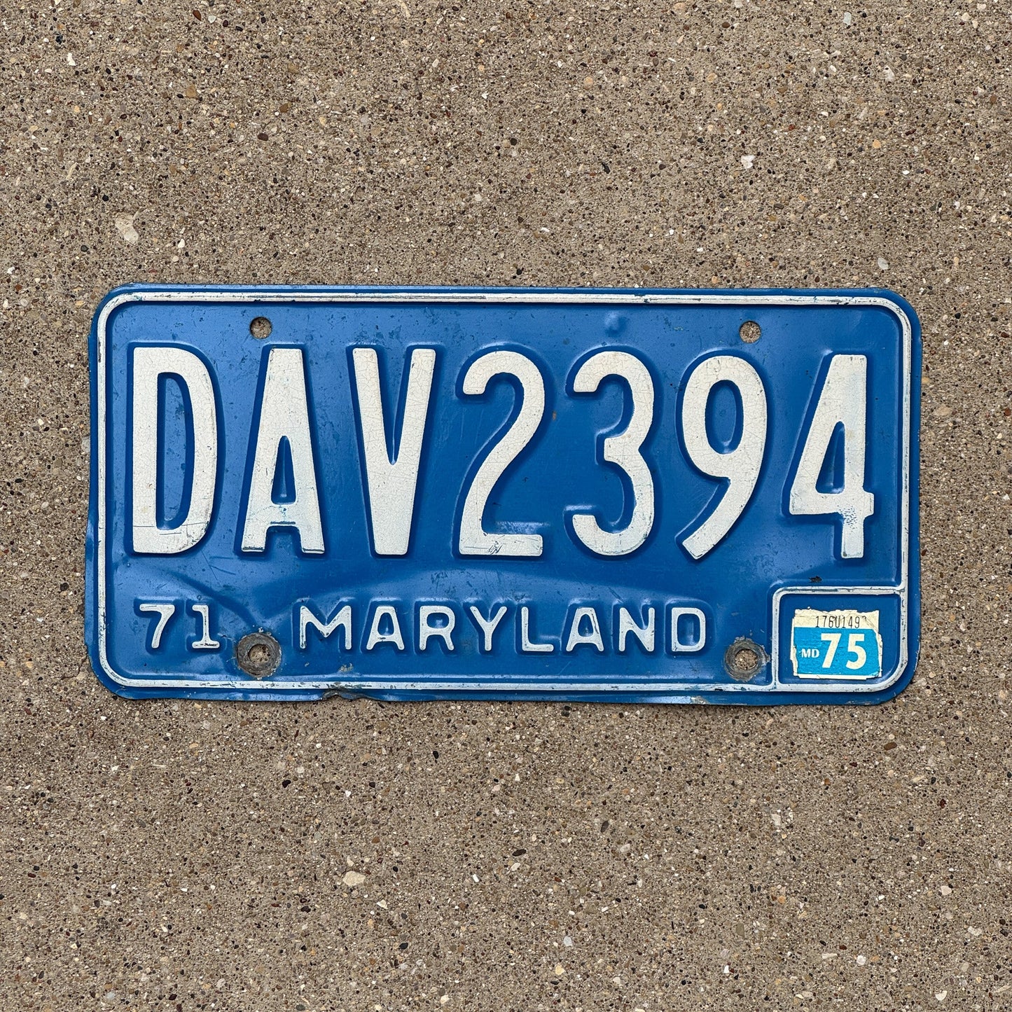 Photo of a 1971 1975 Maryland Disabled American Veterans License Plate Auto Tag Garage Decor Vintage DAV 2394