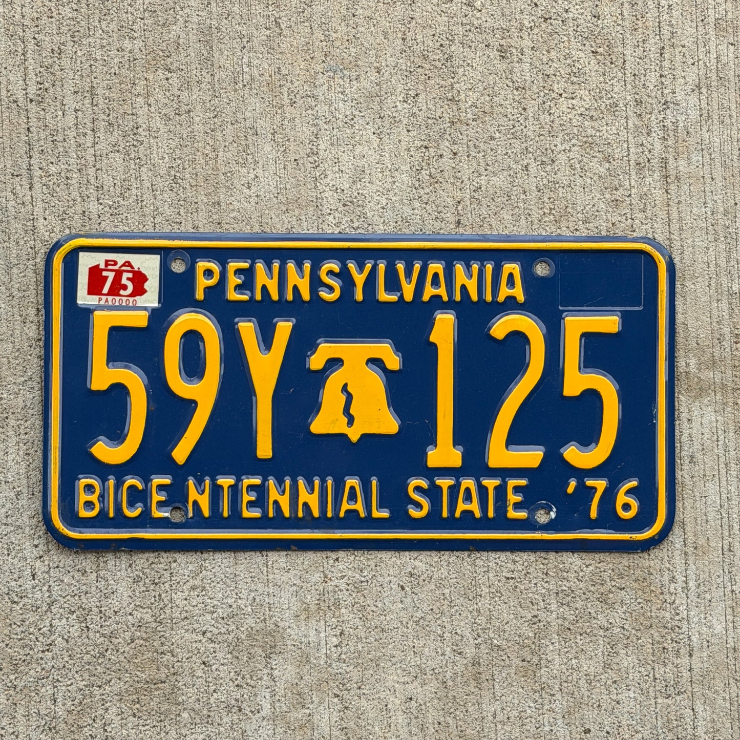 Photo of a 1971 1975 Pennsylvania License Plate Auto Tag Garage Decor Vintage Bicentennial Liberty Bell 59Y 125 with original patina