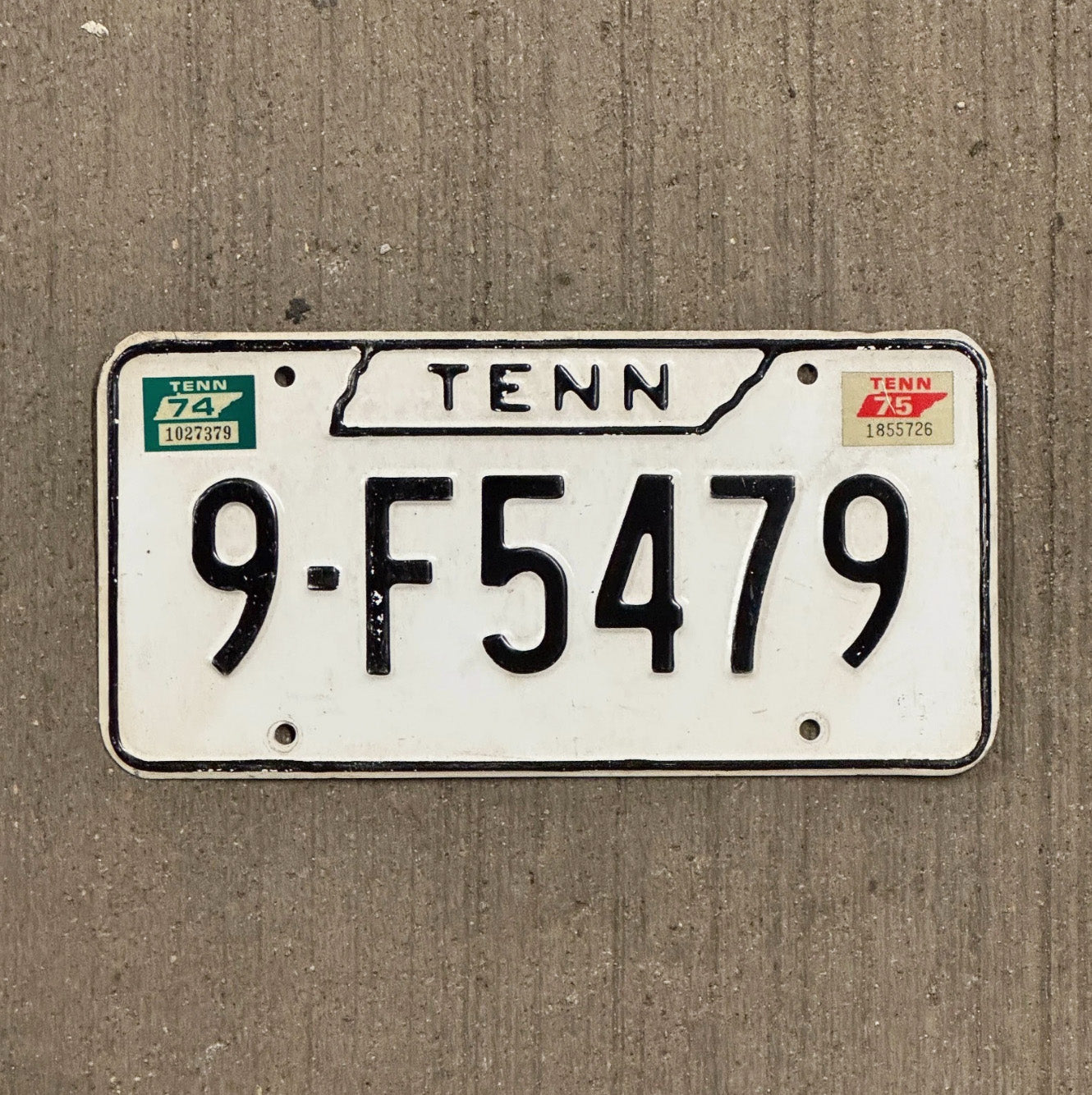 Photo of a 1971 1975 Tennessee License Plate Auto Tag Garage Decor Vintage 9 F5479 with original patina