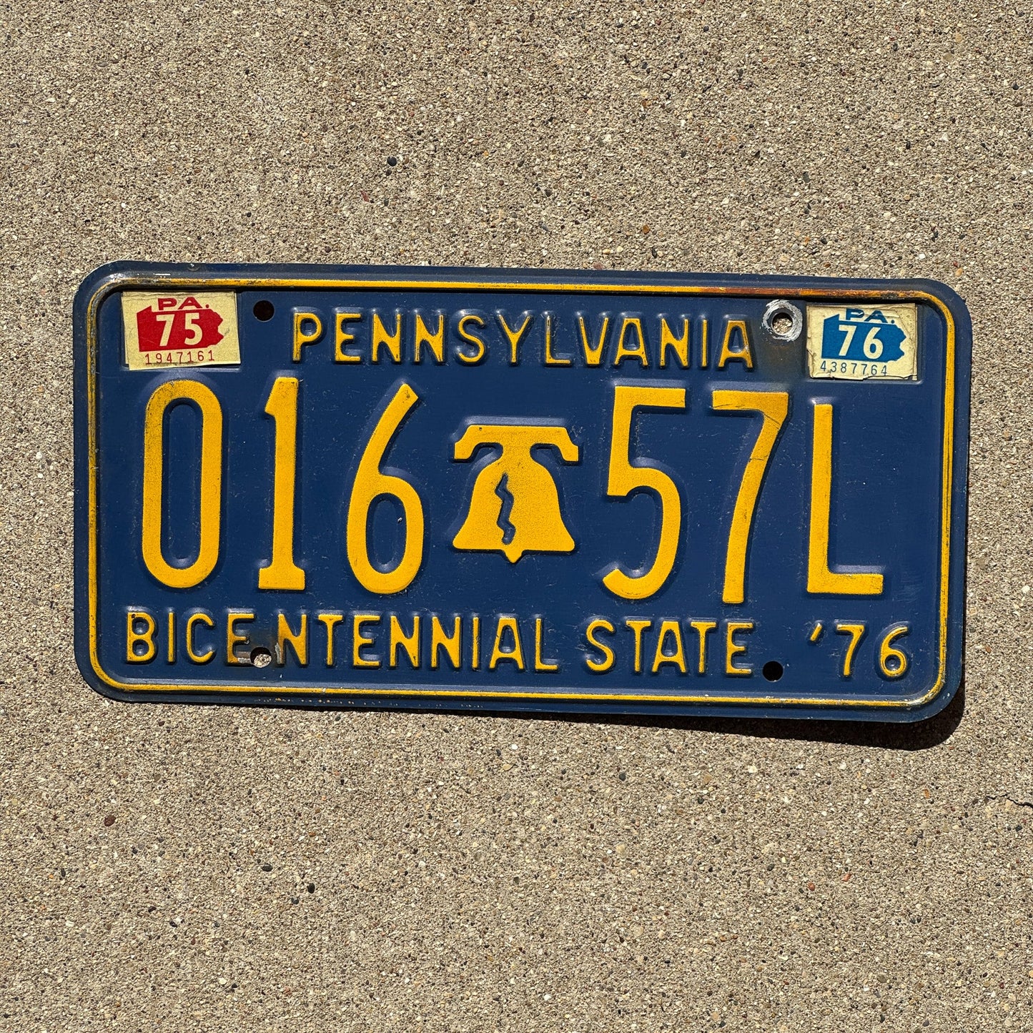 Photo of a 1971 1976 Pennsylvania License Plate Auto Tag Garage Decor Vintage 01657L