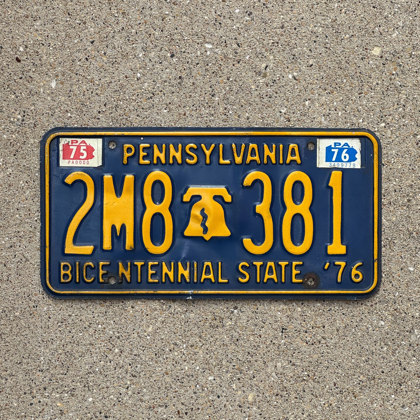 Photo of a 1971 1976 Pennsylvania License Plate Auto Tag Garage Decor Vintage Bicentennial Liberty Bell 2M8 381 with original patina