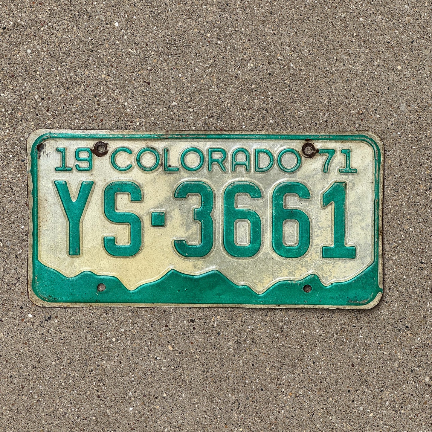 Photo of a 1971 Colorado License Plate Auto Tag Garage Decor Vintage YS 3661