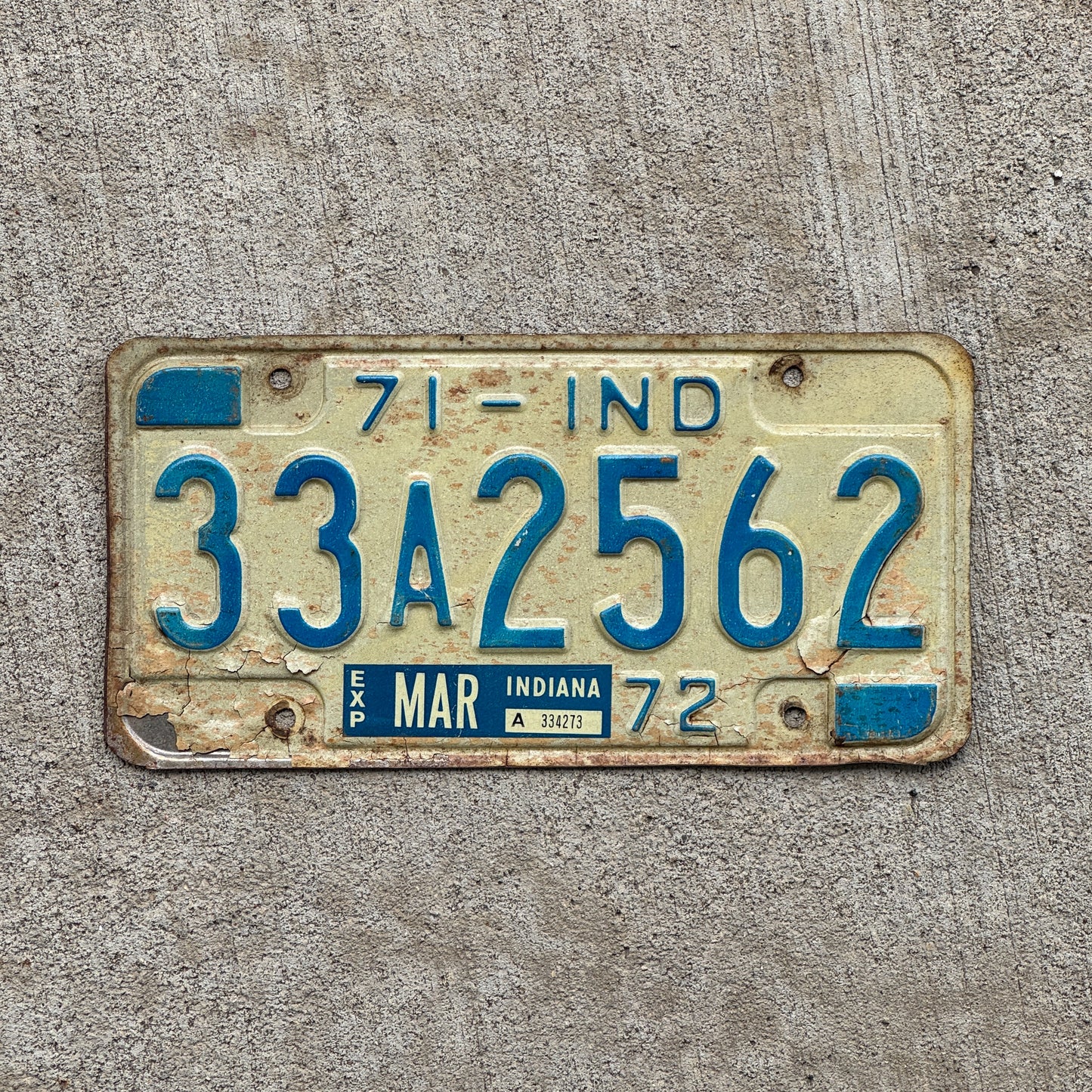 Photo of a 1971 Indiana License Plate Auto Tag Garage Decor Vintage 33 A 2562 with original patina