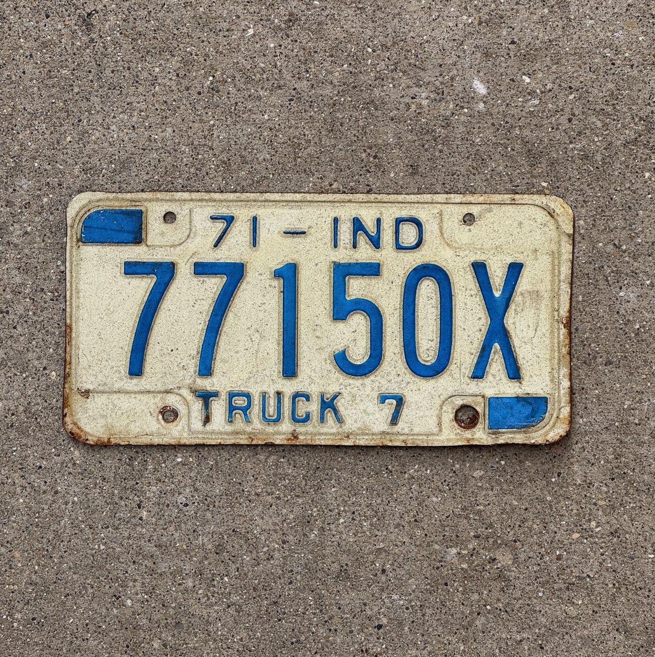 Photo of a 1971 Indiana Truck License Plate Auto Tag Garage Decor 77150 X