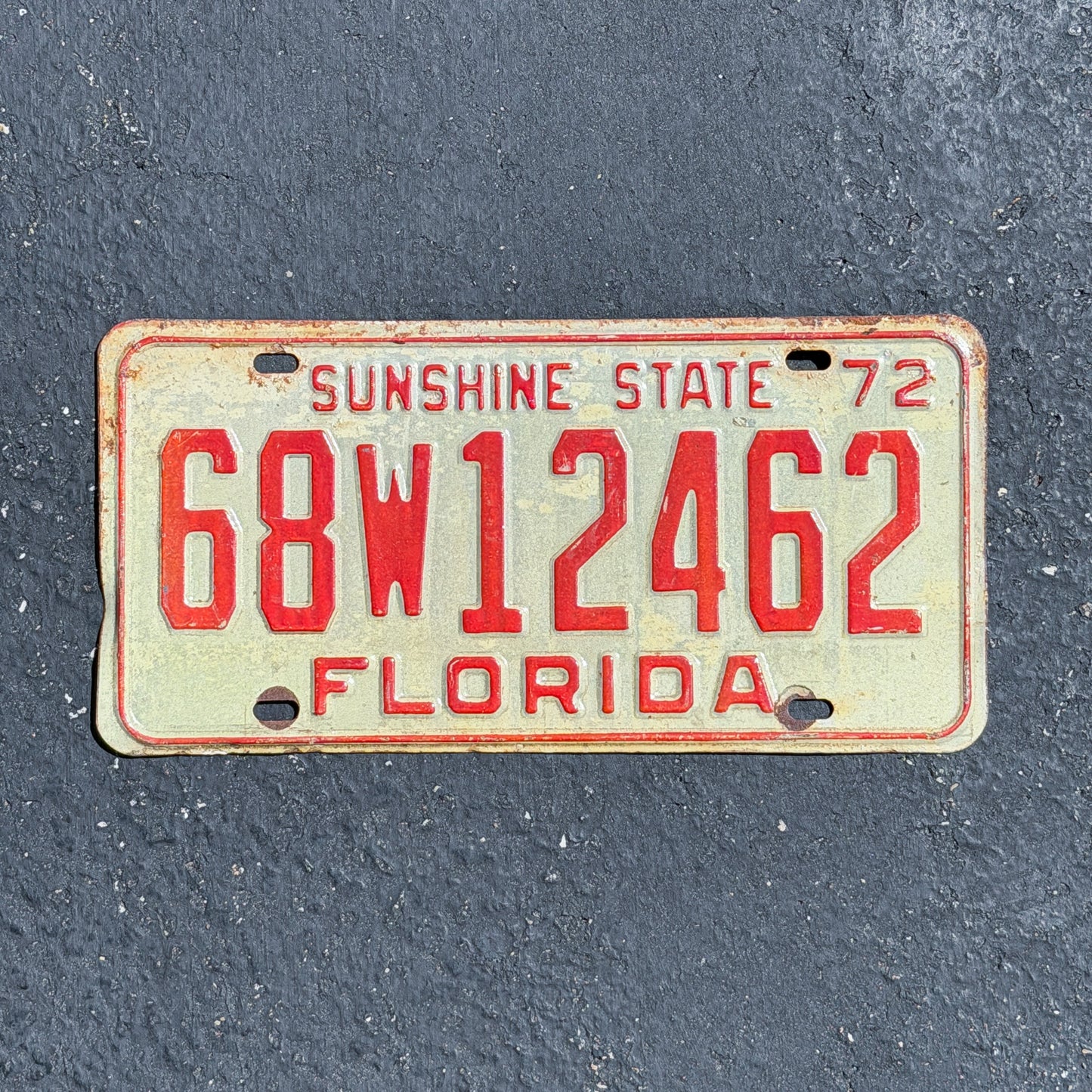 Photo of a 1972 Florida License Plate Auto Tag Garage Decor Vintage 68 W 12462 with original patina