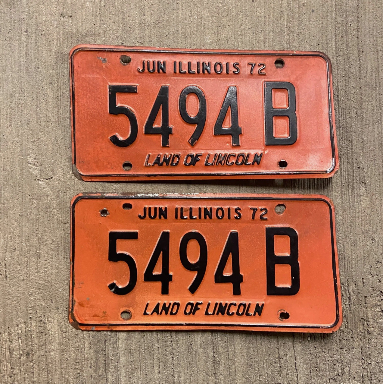 Photo of a 1972 Illinois Truck License Plate Pair Auto Tag Garage Decor Vintage 5494 B with original patina