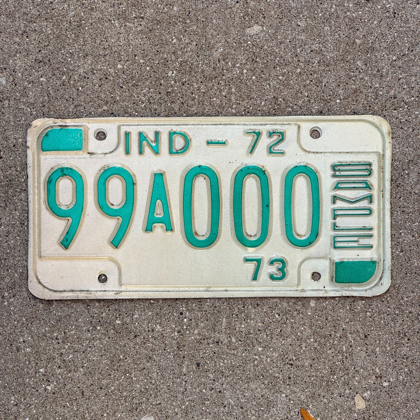 Photo of a 1972 Indiana Sample License Plate Auto Tag 2 Garage Decor 99A000 with original patina