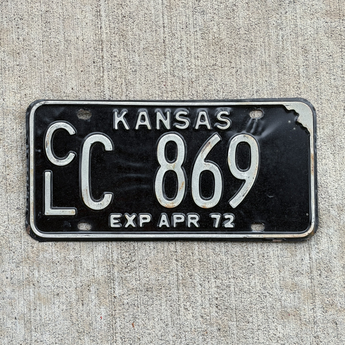 Photo of a 1972 Kansas License Plate Auto Tag Garage Decor Vintage CL C 869 with original patina