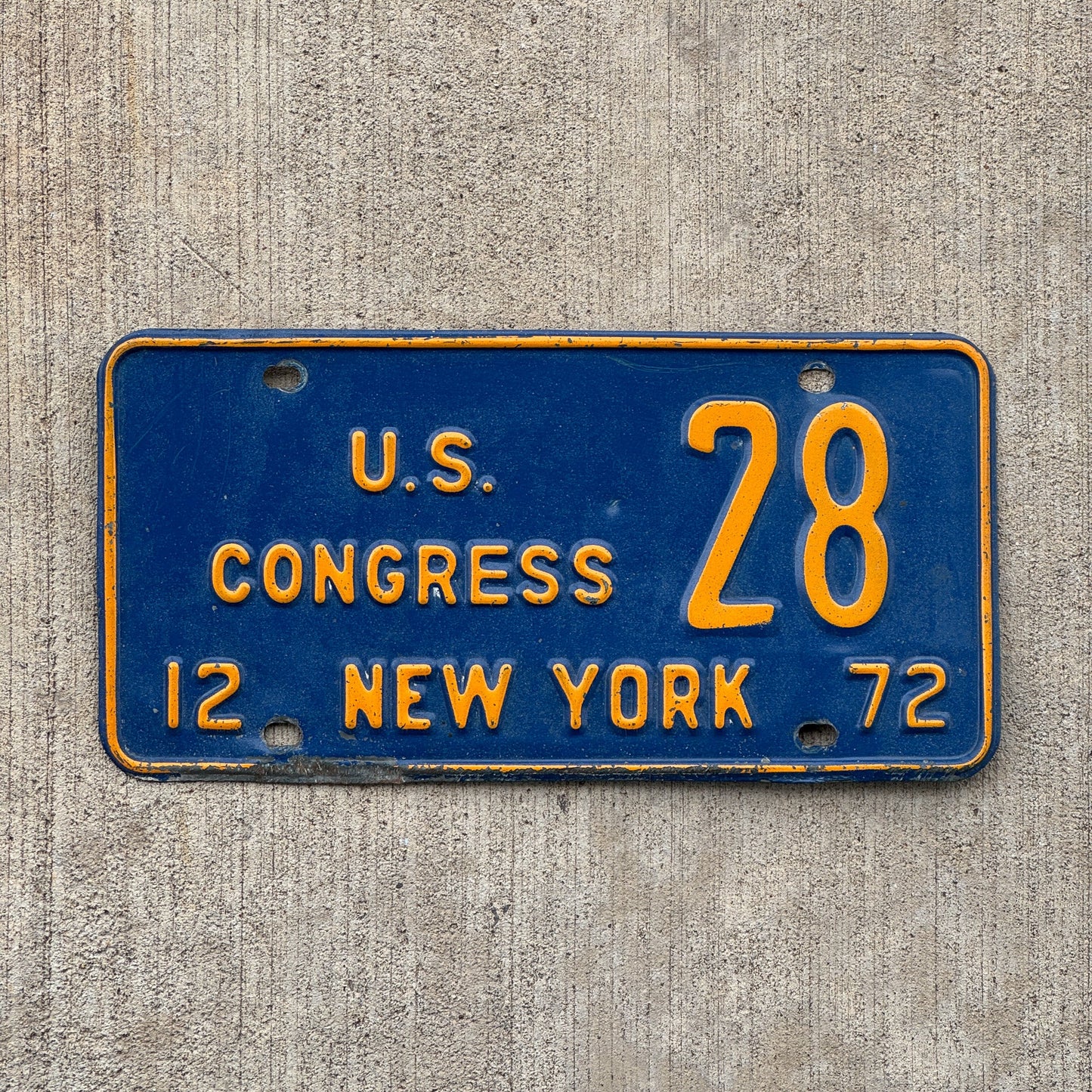 Photo of a 1972 New York US CONGRESS License Plate Auto Tag Garage Decor Vintage Congressional 28