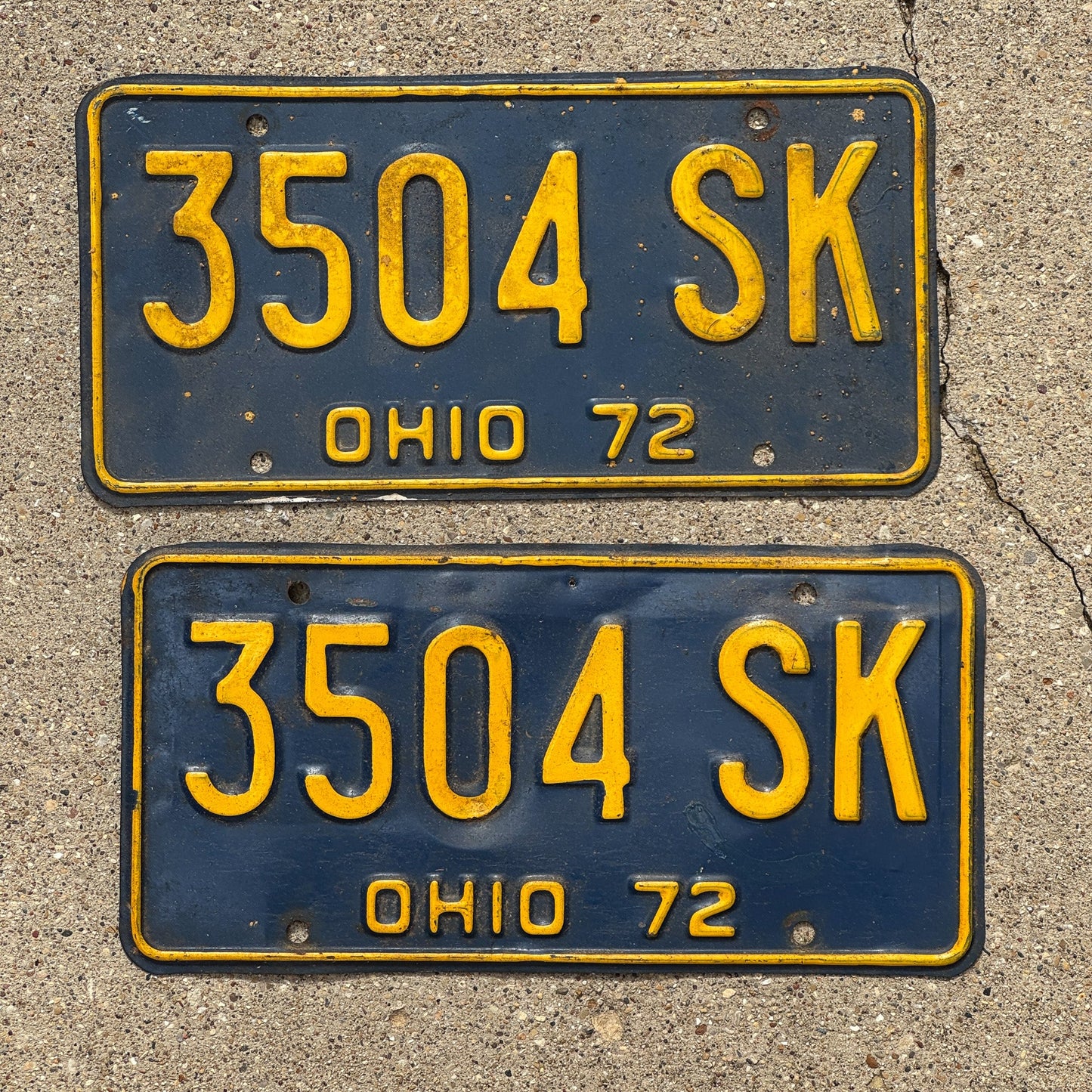 Photo of a 1972 Ohio License Plate Pair Auto Tag Garage Decor Vintage 3504 SK