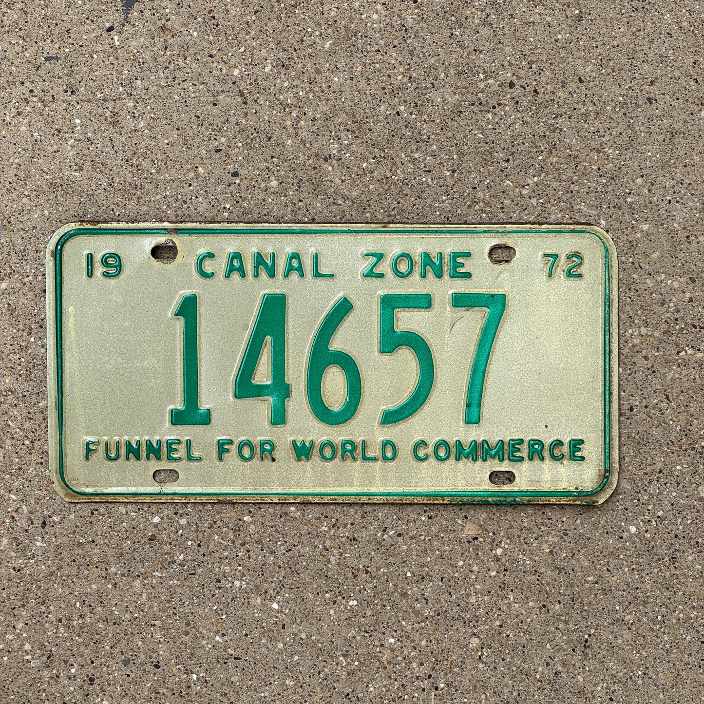 Photo of a 1972 Panama License Plate Auto Tag Garage Decor Vintage 14657