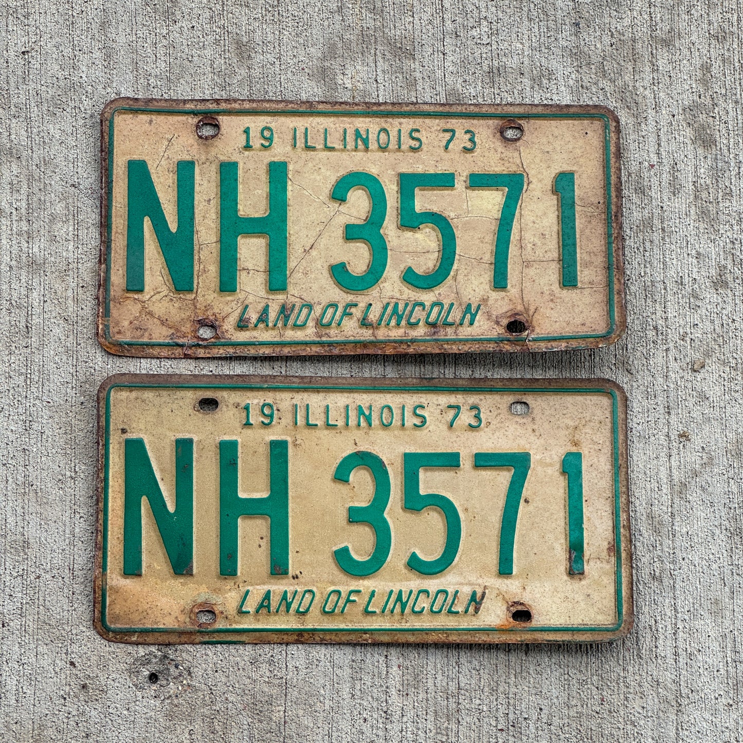 Photo of a 1973 Illinois License Plate Pair Auto Tag Garage Decor Vintage NH 3571 with original patina