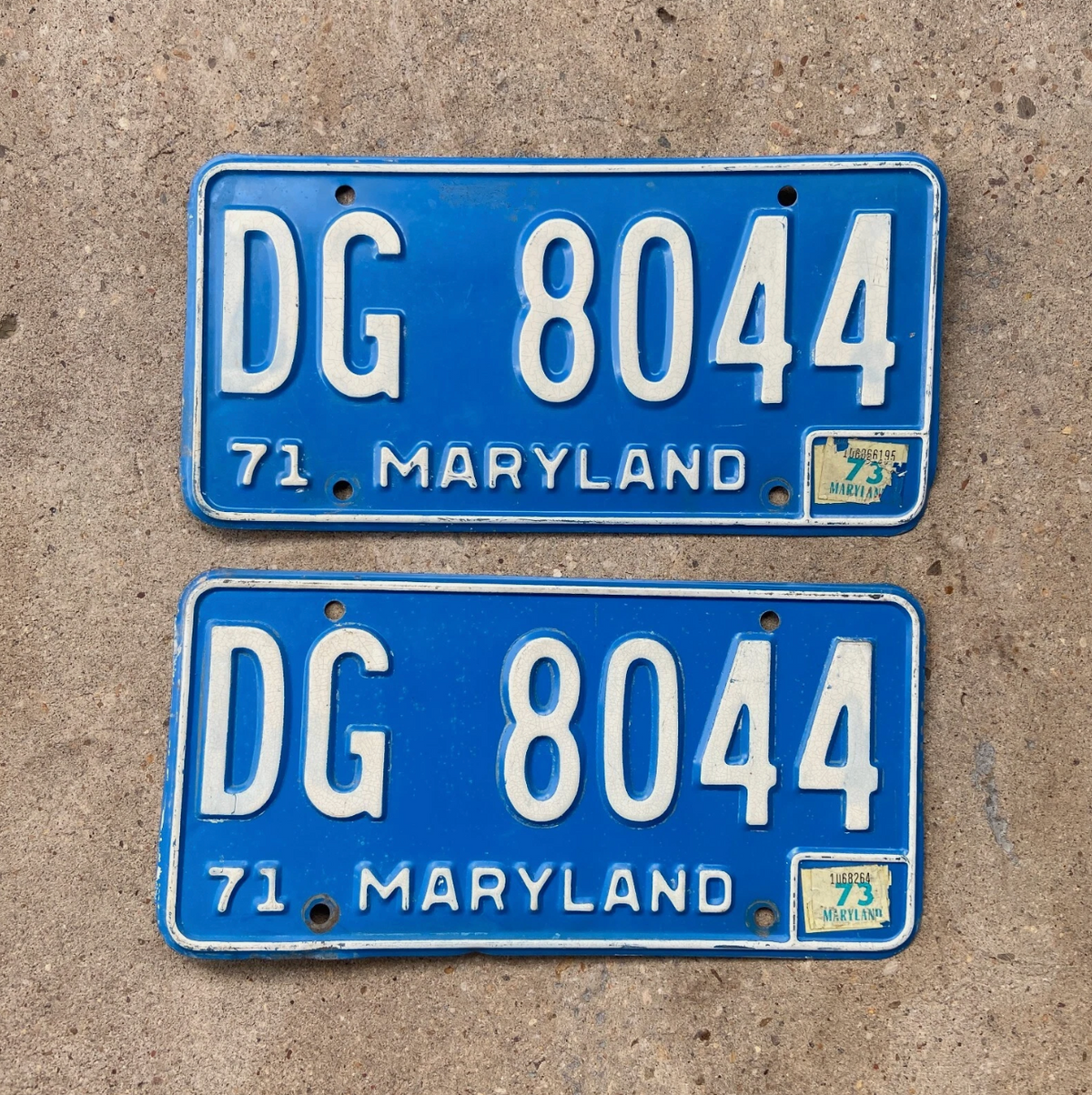 1971 1973 Maryland Truck License Plate Pair Auto Tag DG 8044