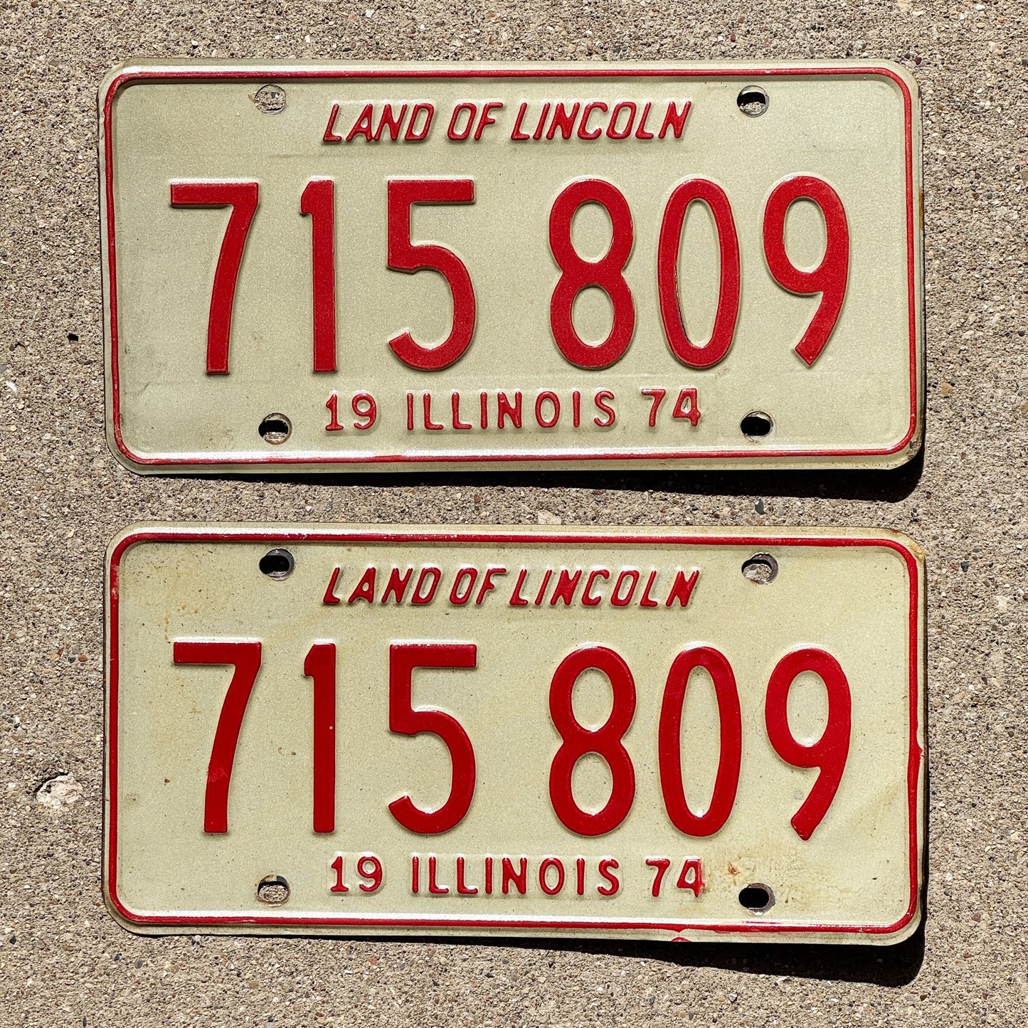 Photo of a 1974 Illinois License Plate Pair Auto Tag Garage Decor Vintage 715 809