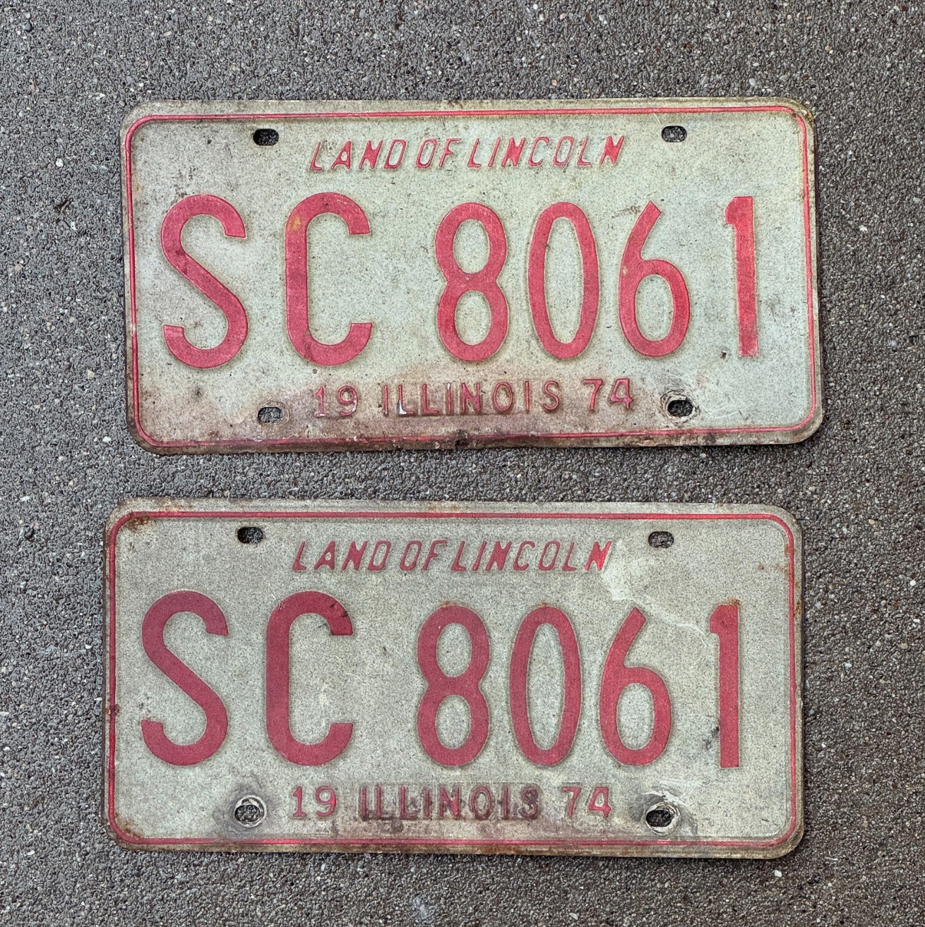 Photo of a 1974 Illinois License Plate Pair Auto Tag Garage Decor Vintage SC 8061