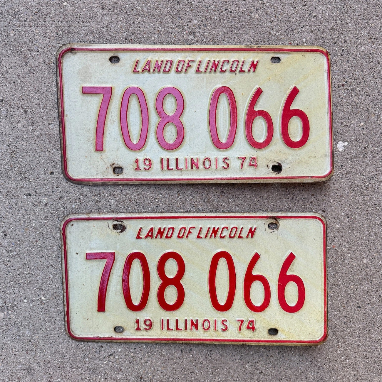 Photo of a 1974 Illinois License Plate Pair Auto Tag Garage Decor Vintage YOM 708 066