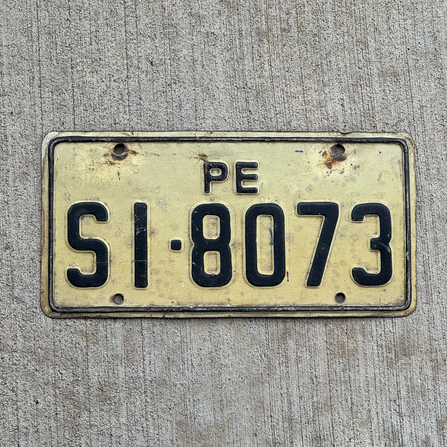 Photo of a 1974 Peru Station Wagon License Plate Auto Tag Garage Decor Vintage Lima S1 8073 with original patina