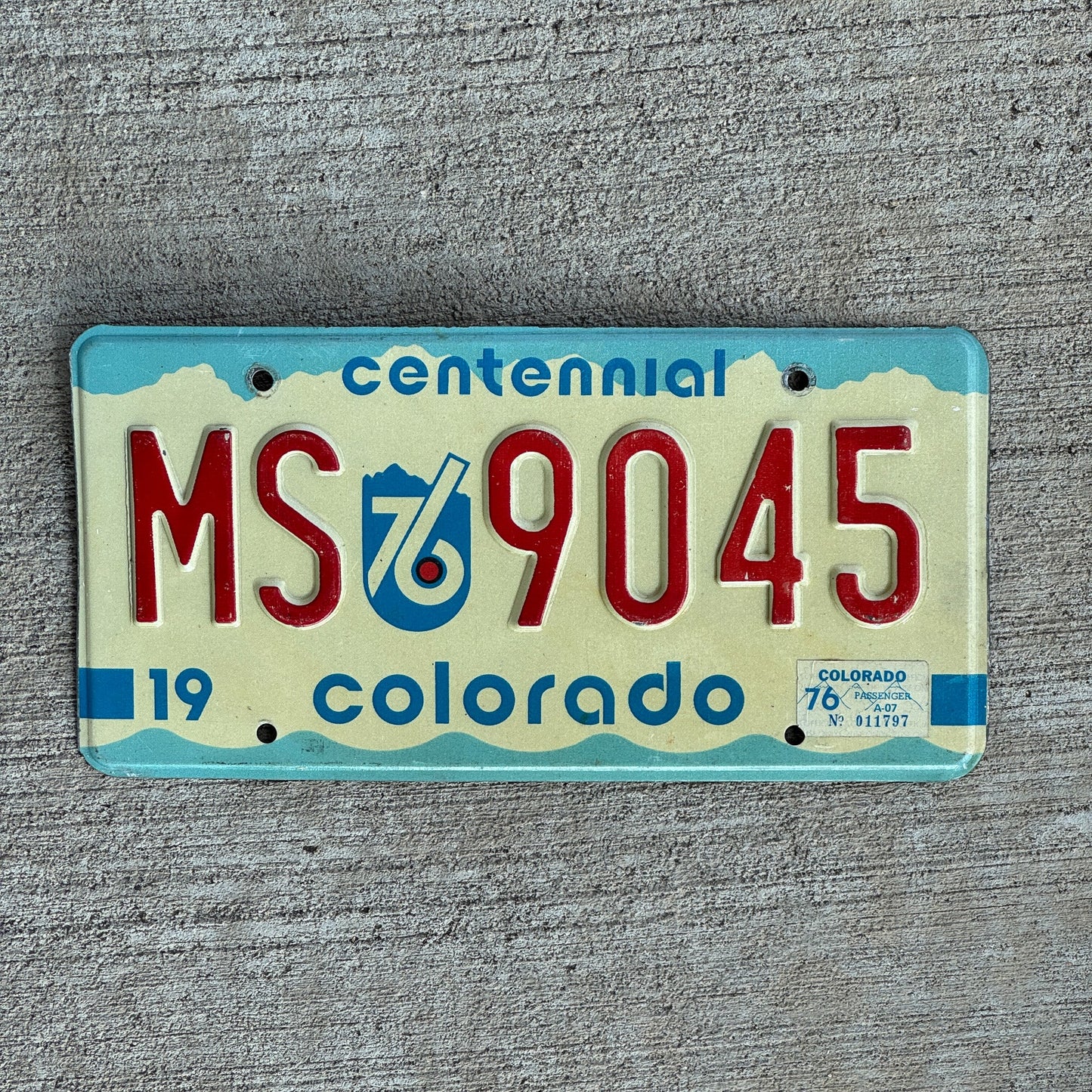 Photo of a 1975 1976 Colorado License Plate Auto Tag Garage Decor Vintage MS 9045