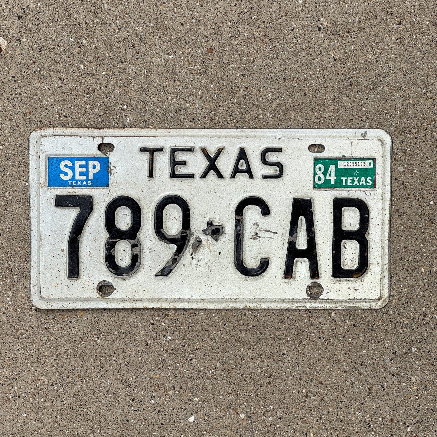 Photo of a 1975 1984 Texas License Plate Auto Tag Garage Decor Vintage 789 CAB