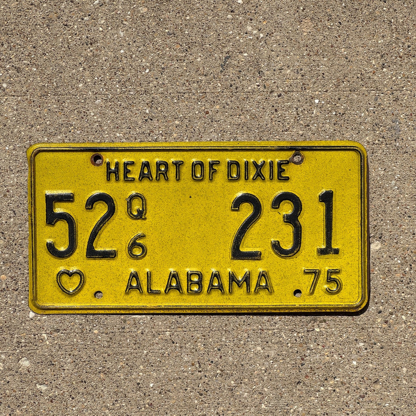 Photo of a 1975 Alabama License Plate Auto Tag Garage Decor Vintage 52 Q6 231