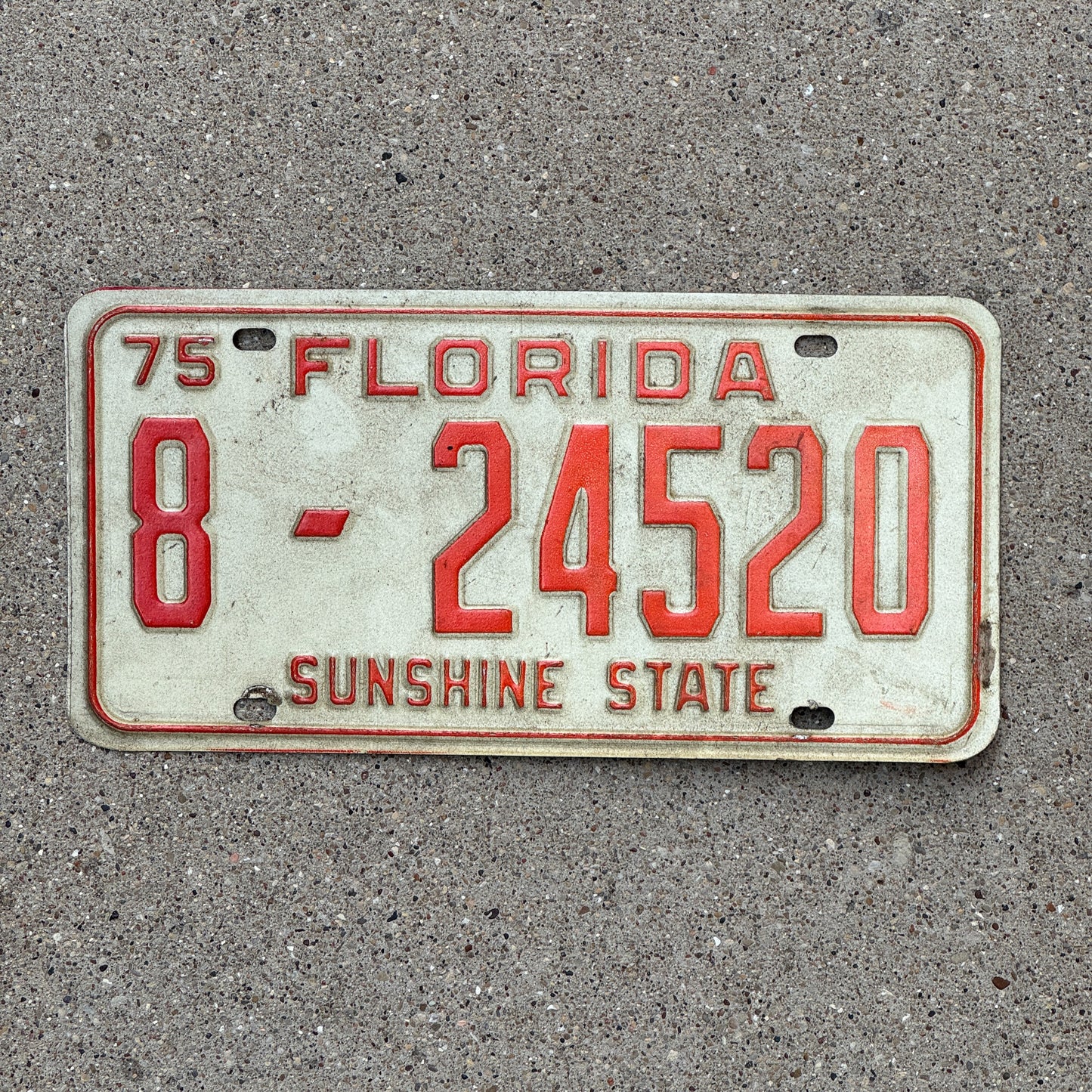 Photo of a 1975 Florida License Plate Auto Tag Garage Decor Vintage 8 24520 with original patina