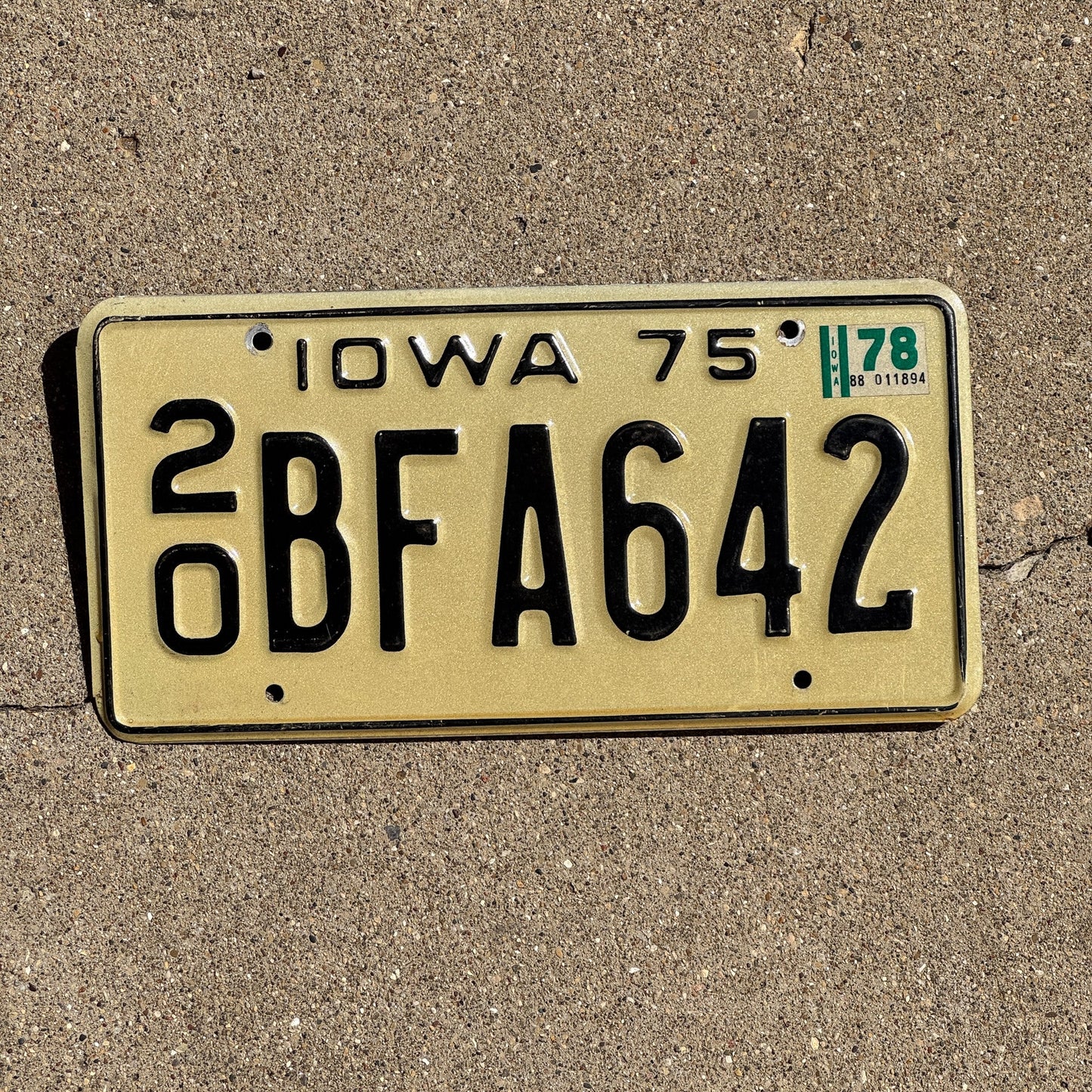 Photo of a 1975 Iowa License Plate Auto Tag Garage Decor Vintage 20 BFA 642