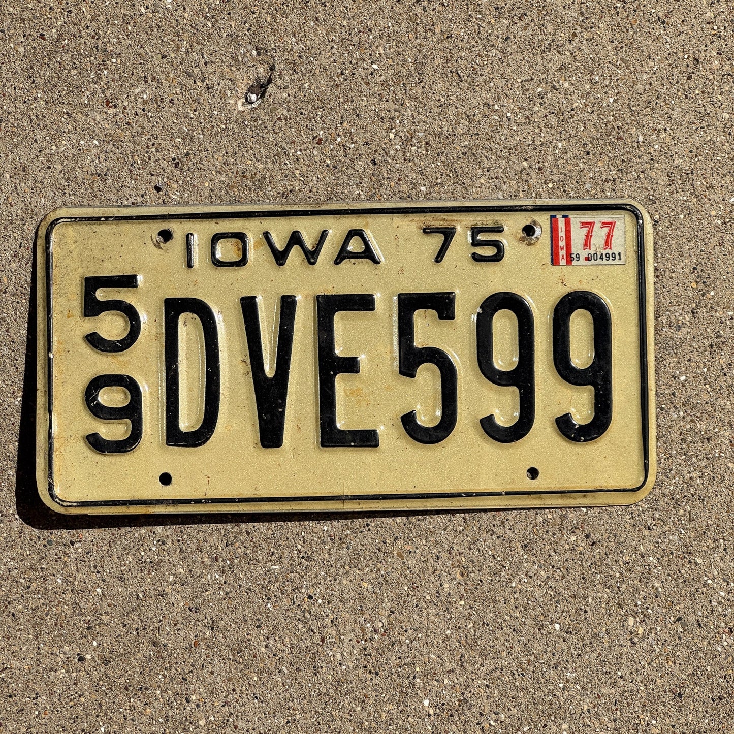 Photo of a 1975 Iowa License Plate Auto Tag Garage Decor Vintage 59 DVE 599