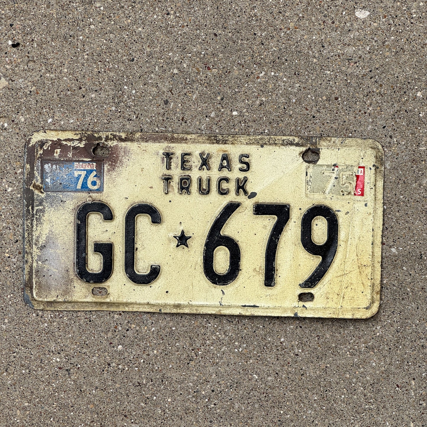 Photo of a 1975 Texas Truck License Plate Auto Tag Garage Decor Vintage GC 679