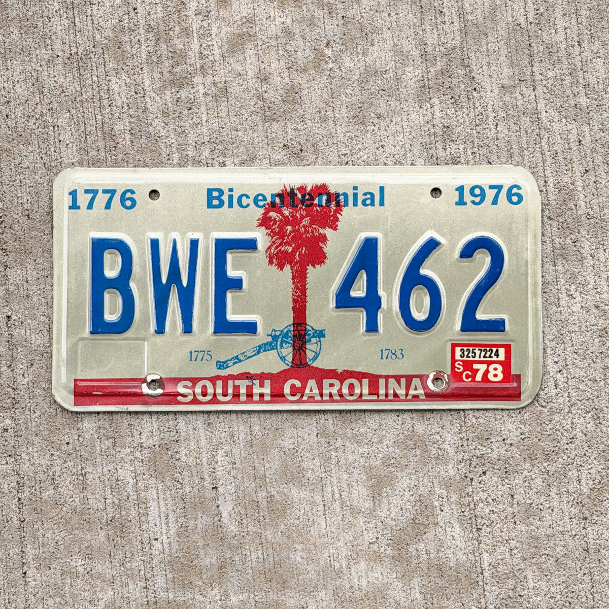 Photo of a 1976 1978 South Carolina License Plate Auto Tag Garage Decor Vintage Bicentennial BWE 462 with original patina