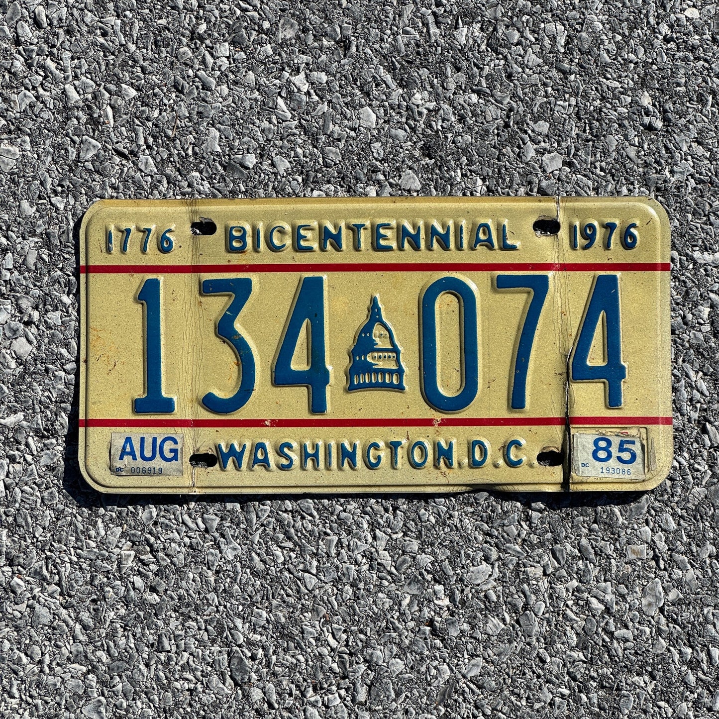Photo of a 1976 1985 Washington D.C. License Plate Auto Tag 1 Garage Decor Bicentennial 134074