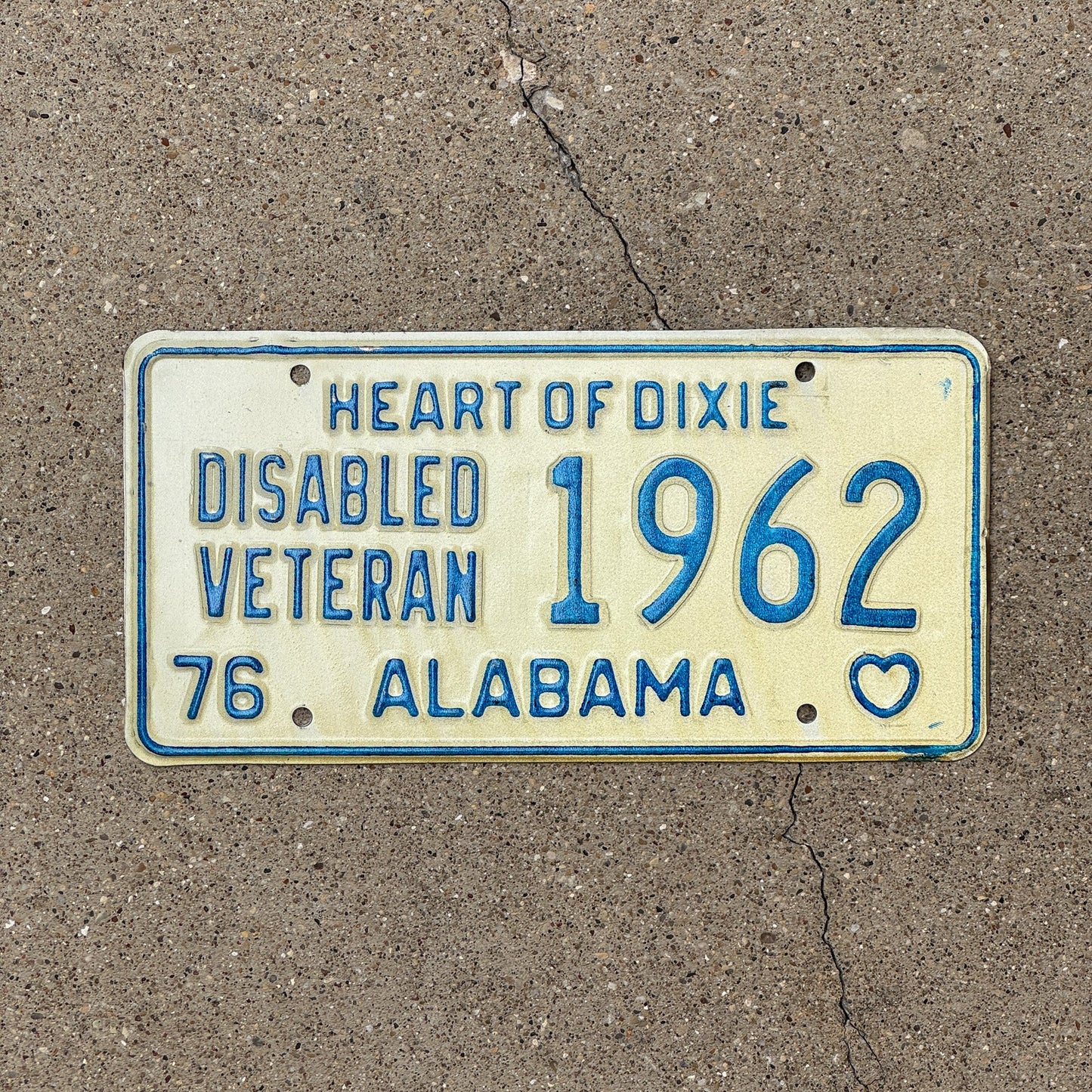 Photo of a 1976 Alabama Disabled Veteran License Plate Auto Tag Garage Decor Vintage Birth Year 1962