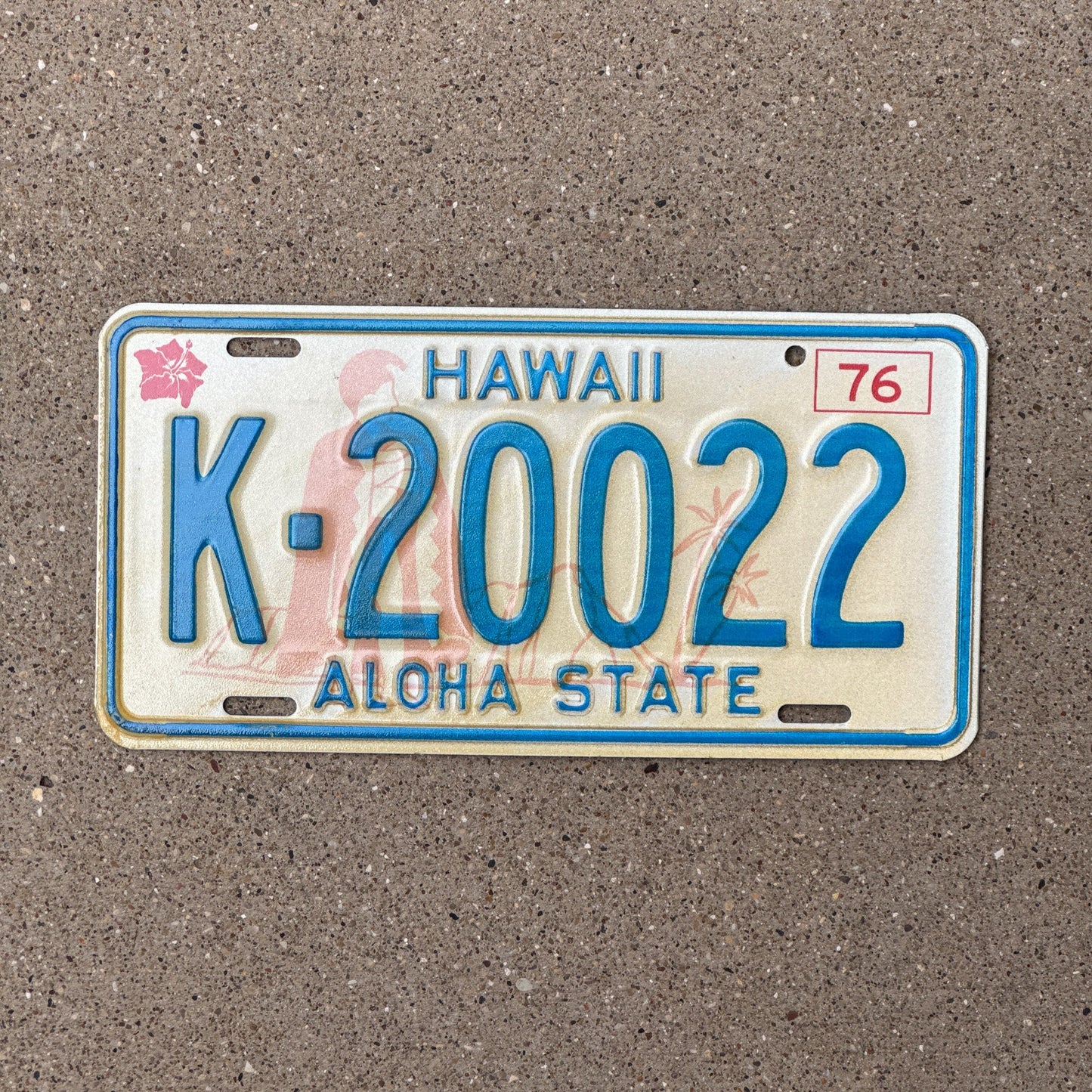 Photo of a 1976 Hawaii License Plate Auto Tag 2 Garage Decor K 20022