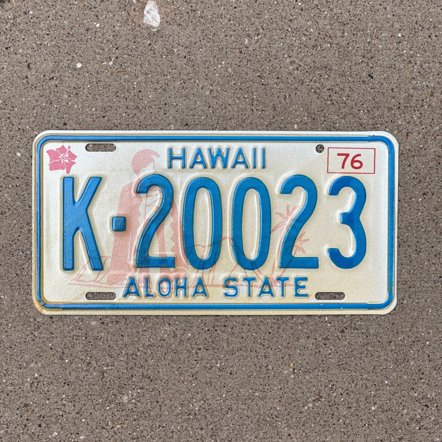 Photo of a 1976 Hawaii License Plate Auto Tag 2 Garage Decor K 20023