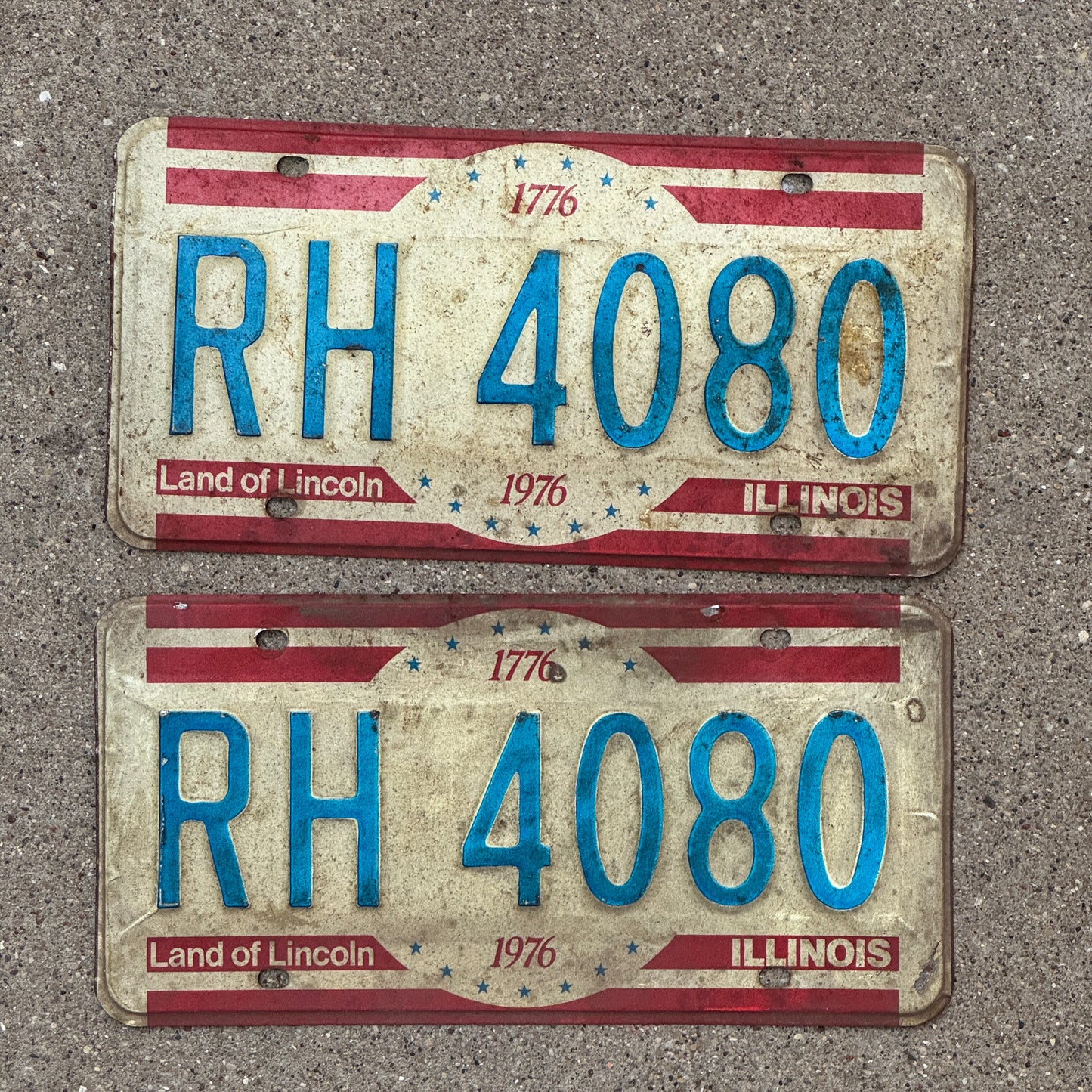 Photo of a 1976 Illinois License Plate Pair Auto Tag Garage Decor Vintage Bicentennial RH 4080 with original patina