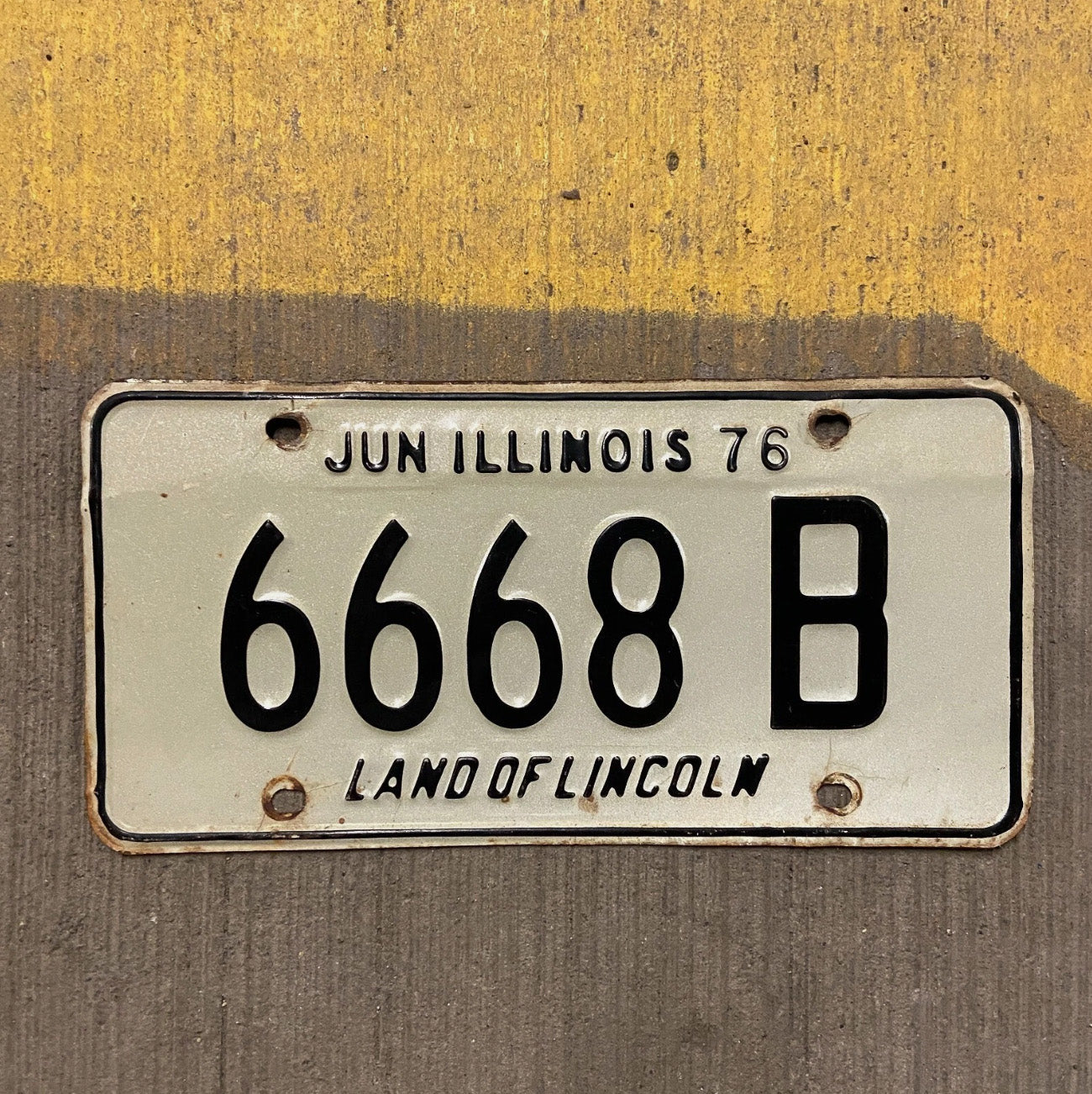 Photo of a 1976 Illinois Truck License Plate Auto Tag Garage Decor Vintage Devil Evil 666 Repeat 6668 B