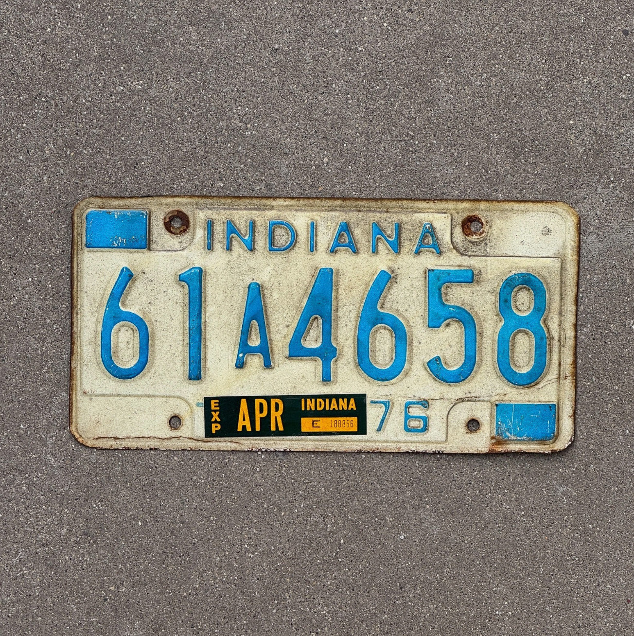 Photo of a 1976 Indiana License Plate Auto Tag Garage Decor 61 A 4658