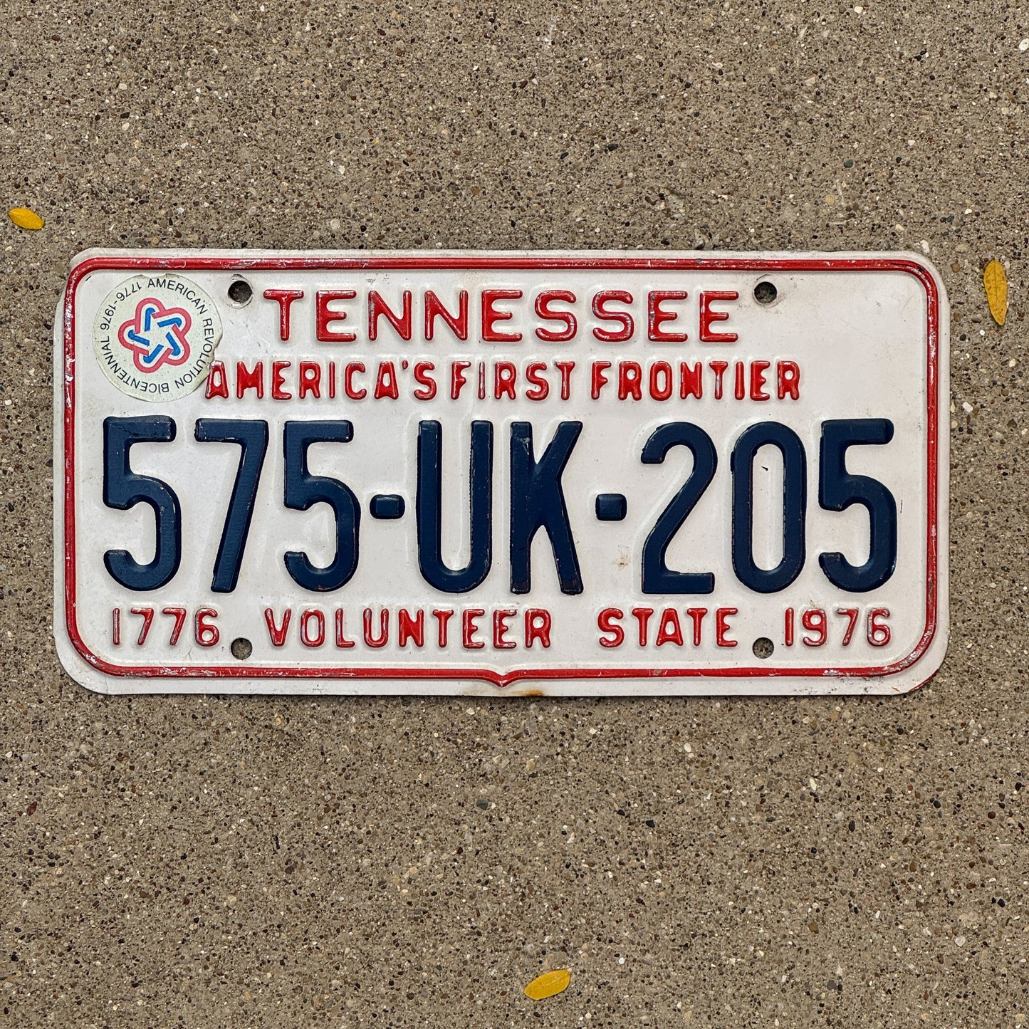 Photo of a 1976 Tennessee Governor's Staff License Plate Auto Tag Garage Decor Vintage 575 UK 205