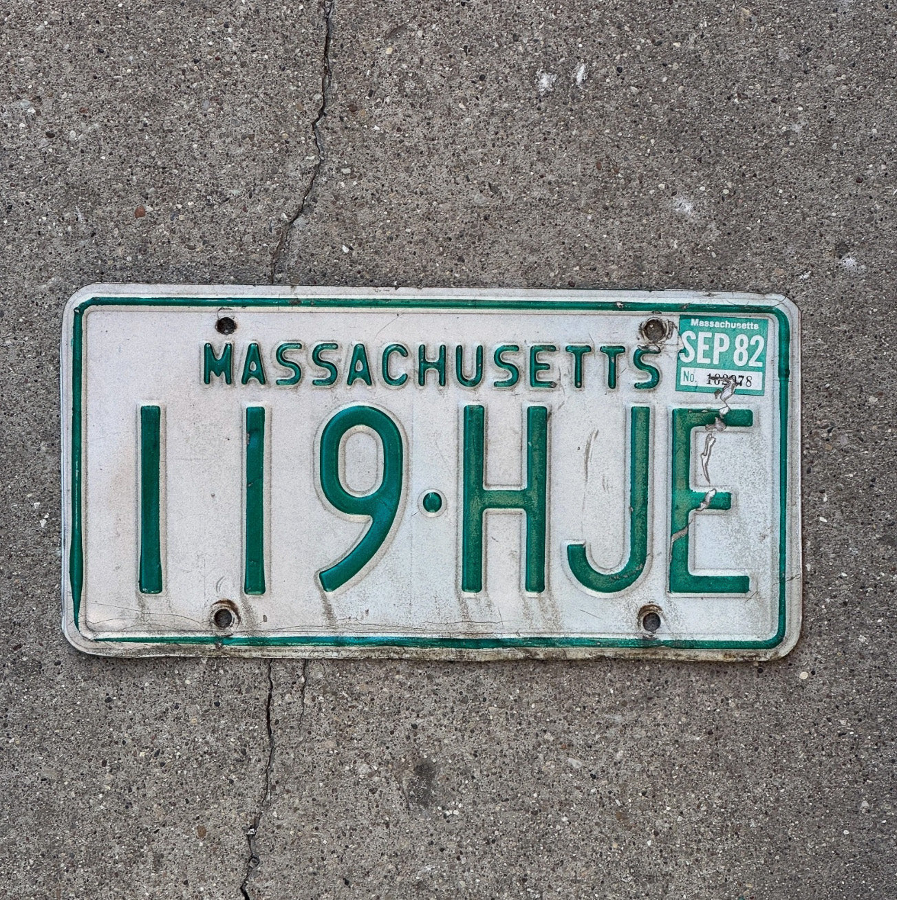 Photo of a 1977 1982 Massachusetts License Plate Auto Tag Garage Decor 119 HJE