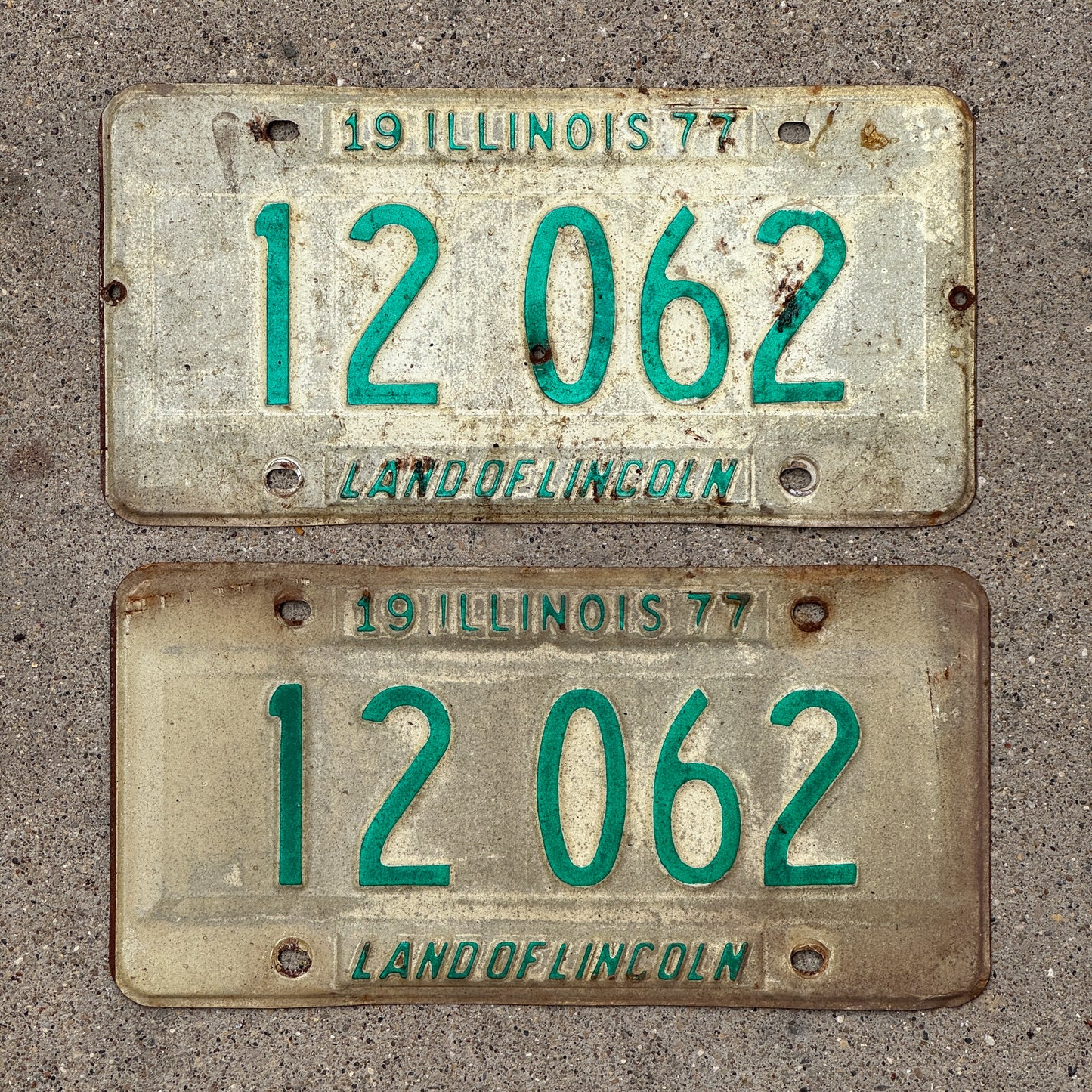 Photo of a 1977 Illinois License Plate Pair Auto Tag Garage Decor Vintage 12 062 with original patina