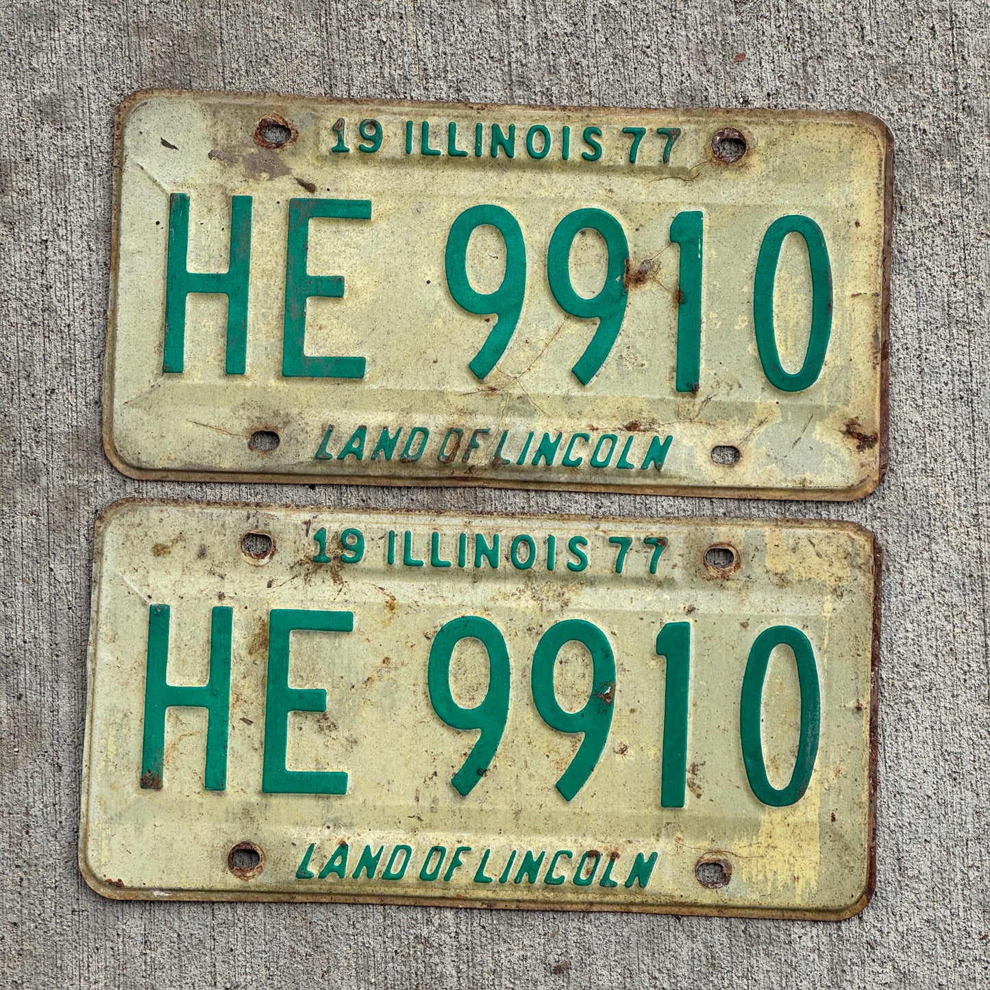 Photo of a 1977 Illinois License Plate Pair Auto Tag Garage Decor Vintage HE 9910 with original patina