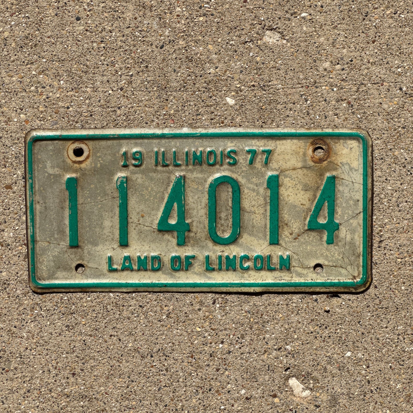 Photo of a 1977 Illinois MOTORYCLE License Plate Auto Tag Garage Decor Vintage 114014