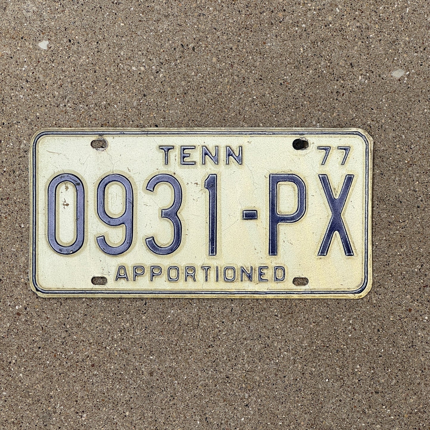 Photo of a 1977 Tennessee Apportioned License Plate Auto Tag Garage Decor Vintage 0931 PX