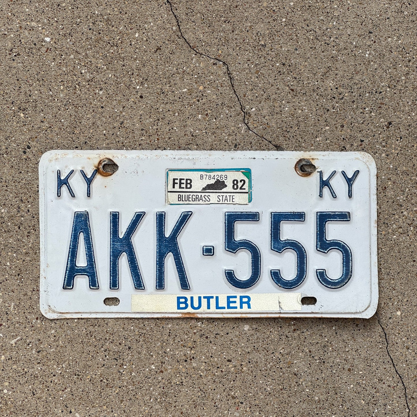 Photo of a 1978 1982 Kentucky License Plate Auto Tag Garage Decor Vintage Repeat Repeating AKK 555