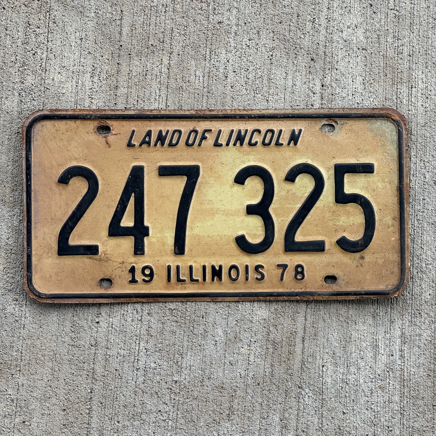Photo of a 1978 Illinois License Plate Auto Tag Garage Decor Vintage 247 325 with original patina