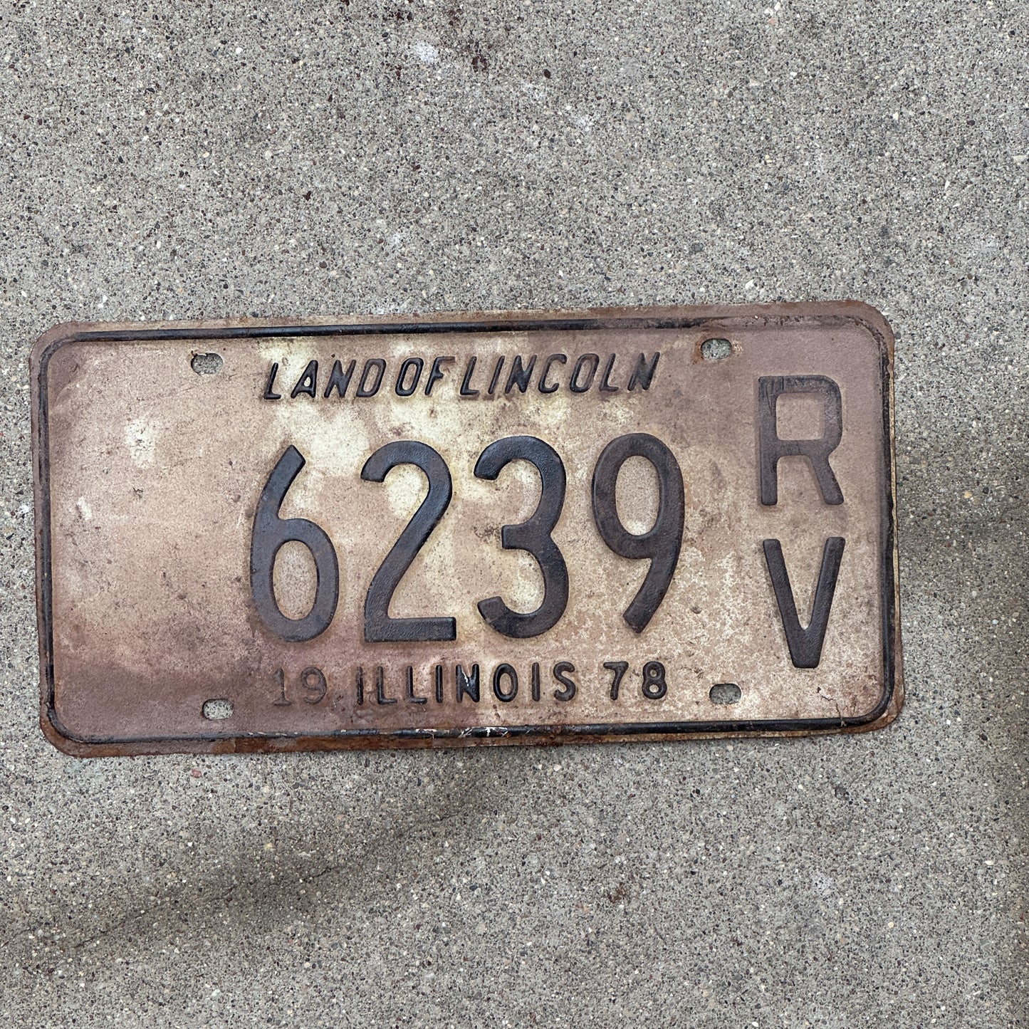 Photo of a 1978 Illinois RV License Plate Auto Tag 1 Vintage Garage 6239 with original patina