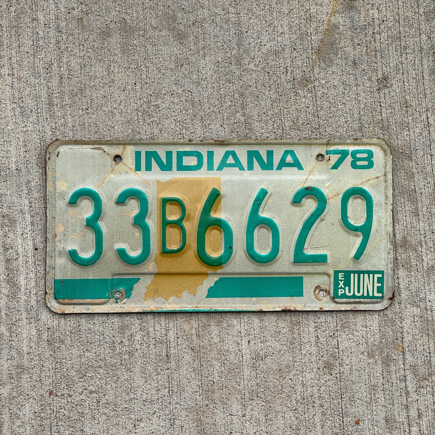 Photo of a 1978 Indiana License Plate Auto Tag Garage Decor Vintage 33 B 6629 with original patina