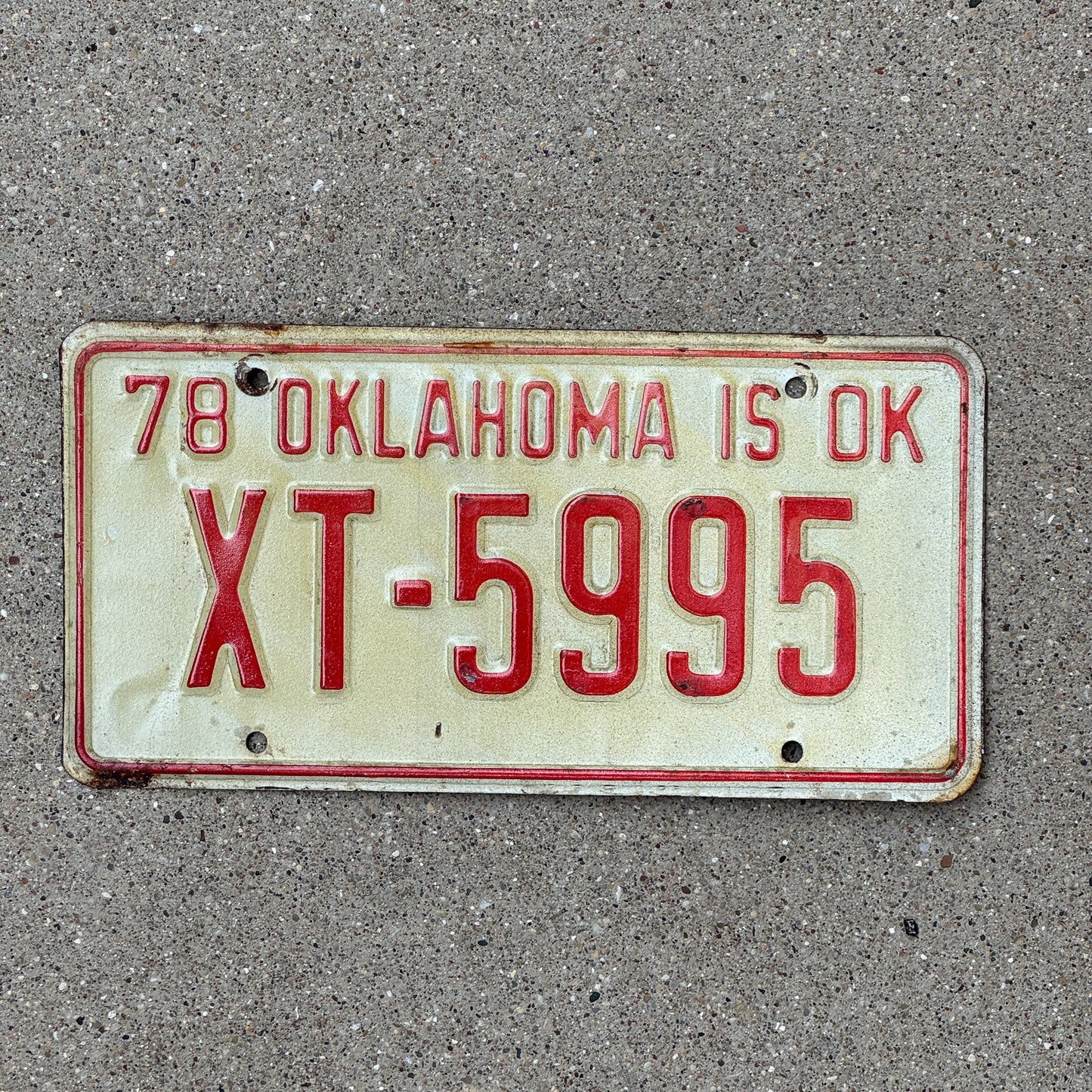 Photo of a 1978 Oklahoma License Plate Auto Tag Garage Decor Vintage XT 5995